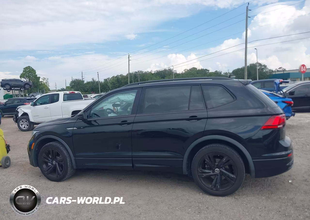 2023 Volkswagen Tiguan 2.0T Se R-Line Black VIN:3VVCB7AX4PM045611 - 14