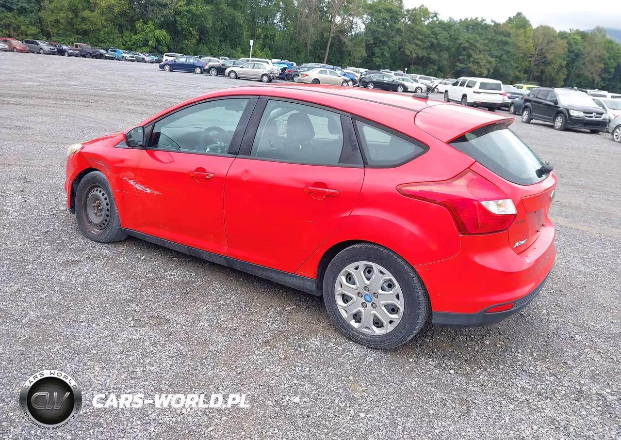 2012 Ford Focus Se VIN:1FAHP3K23CL176807 - 3