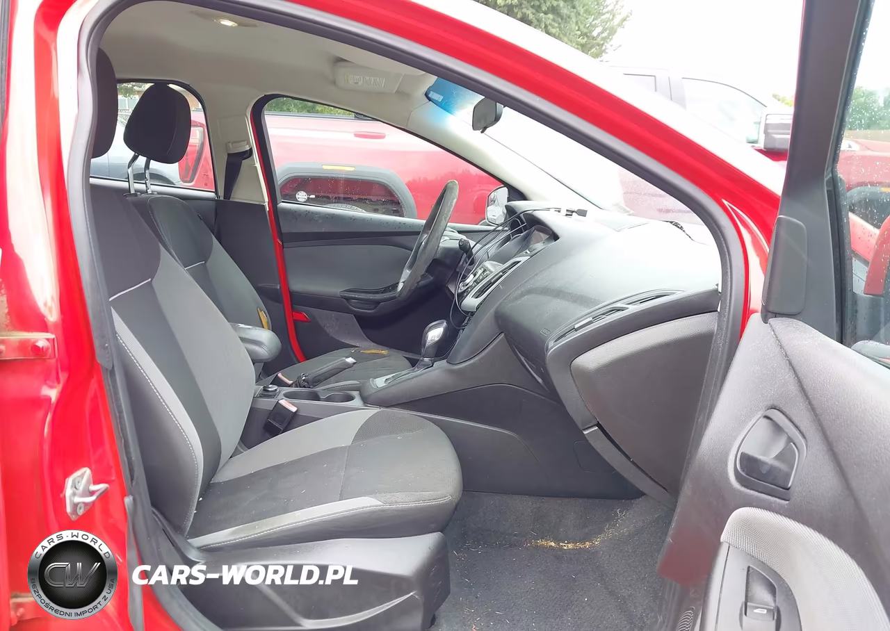 2012 Ford Focus Se VIN:1FAHP3K23CL176807 - 5