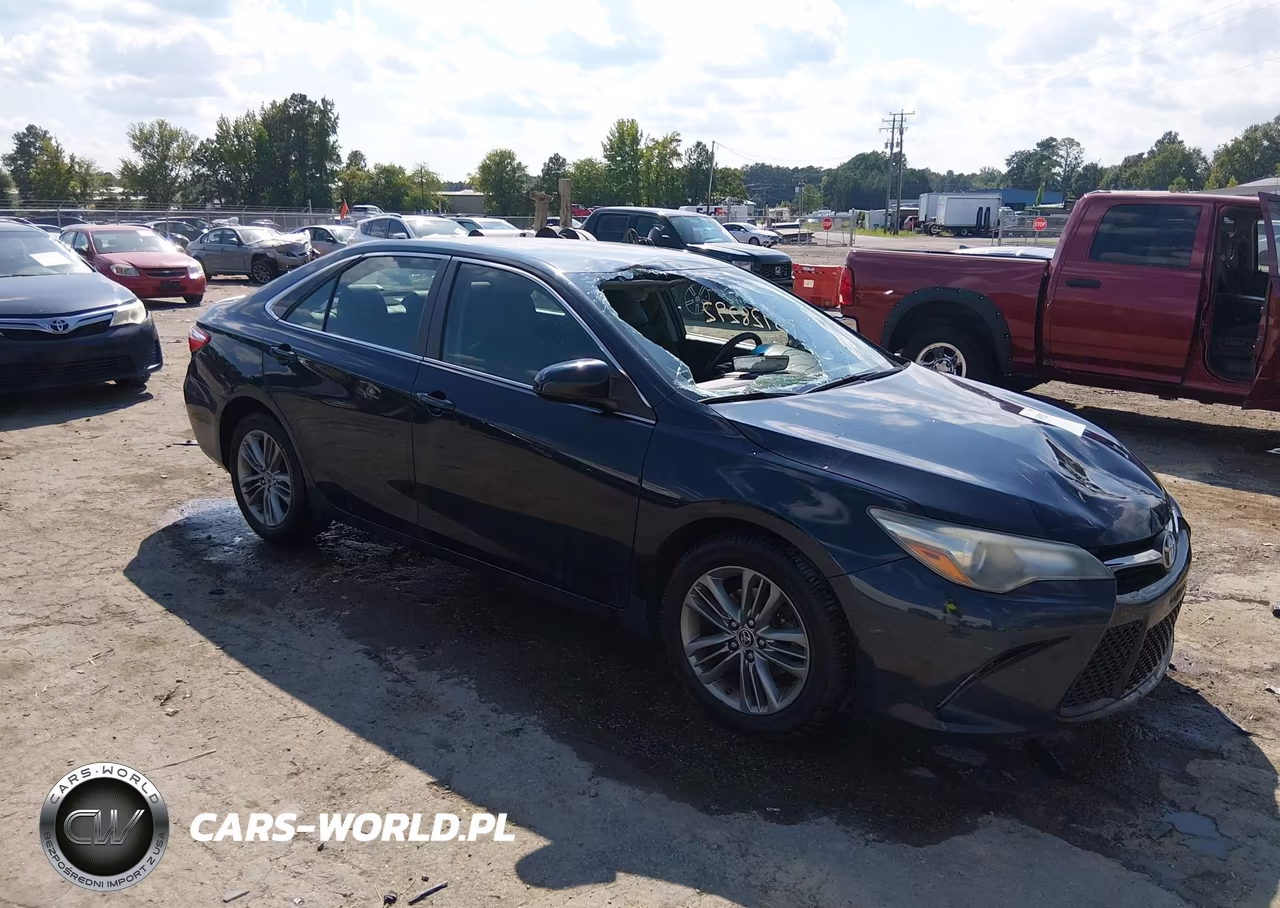 2015 Toyota Camry Se – zdjęcie 1 z 16