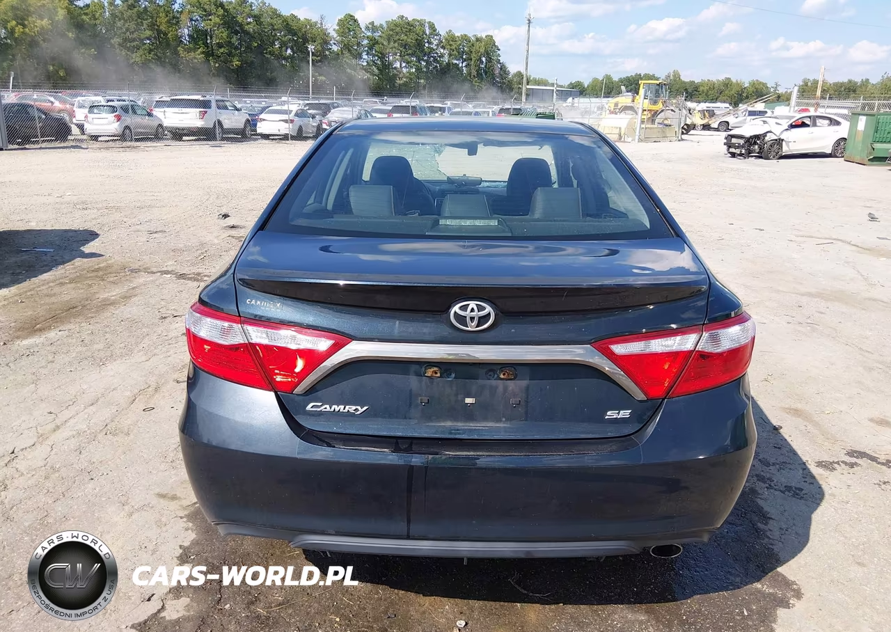 2015 Toyota Camry Se VIN:4T1BF1FK9FU014868 - 16