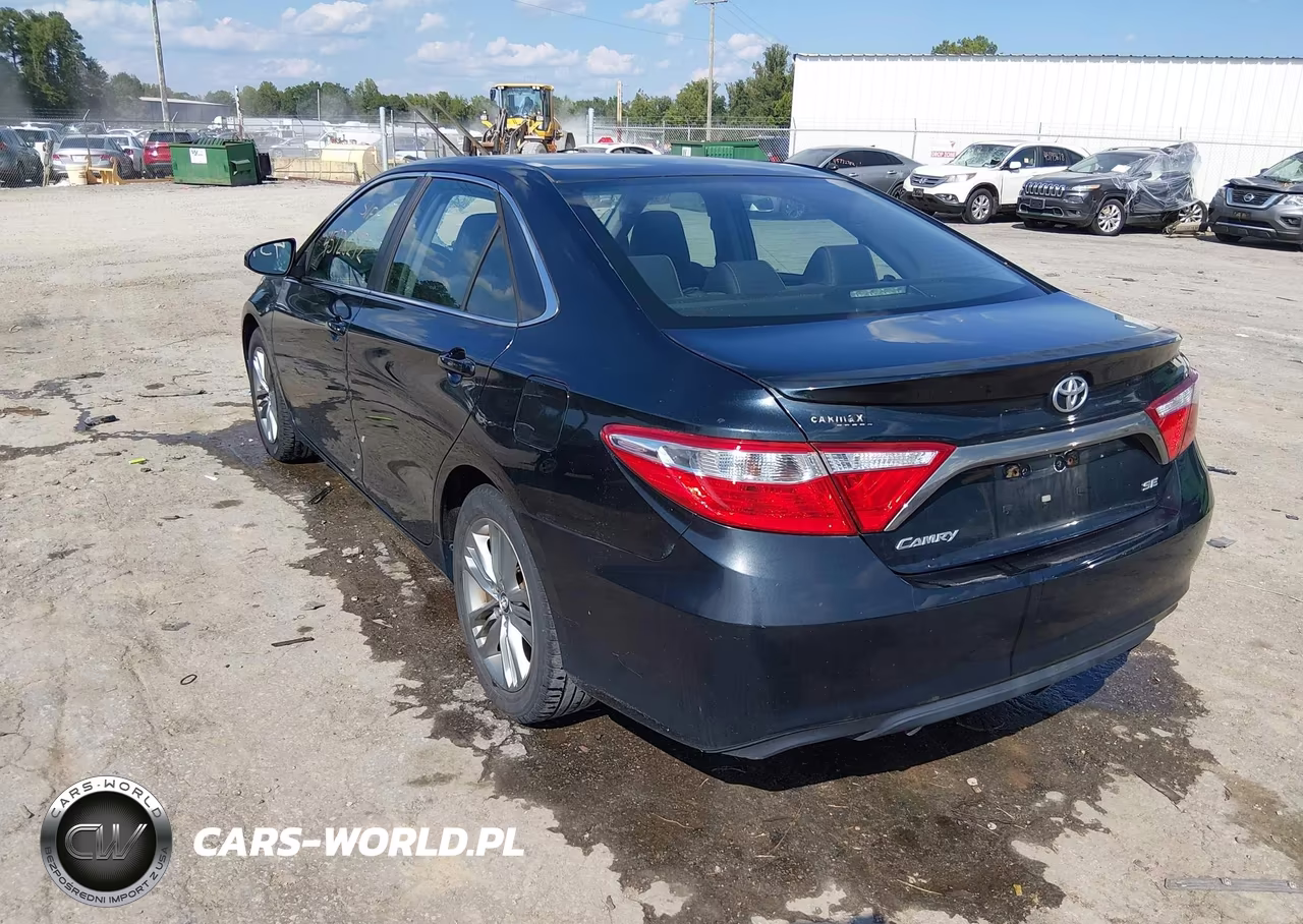 2015 Toyota Camry Se VIN:4T1BF1FK9FU014868 - 3