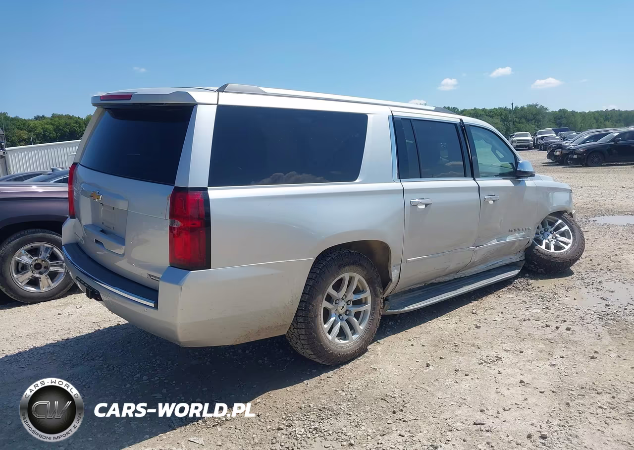2017 Chevrolet Suburban Premier VIN:1GNSKJKC0HR145019 - 4
