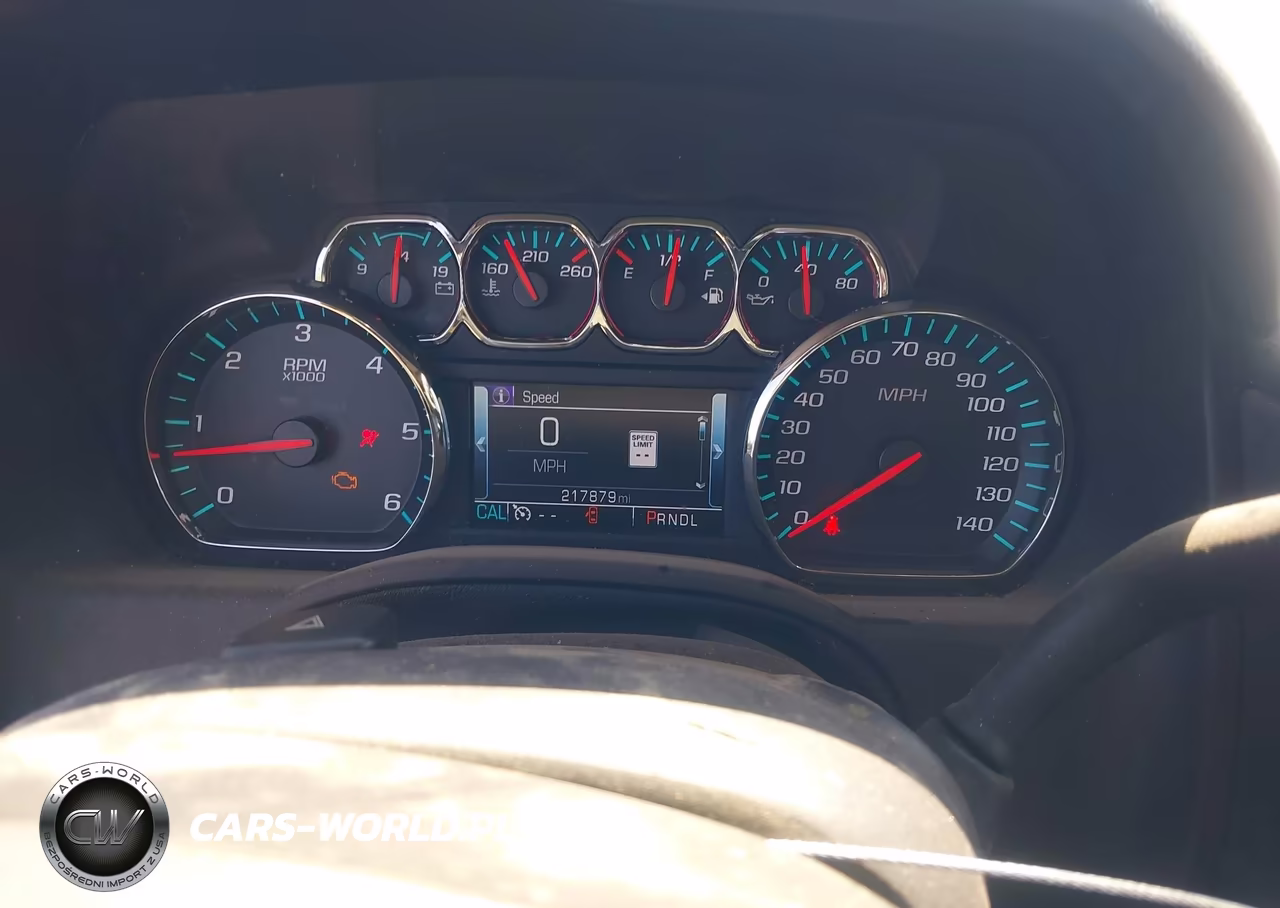 2017 Chevrolet Suburban Premier VIN:1GNSKJKC0HR145019 - 7