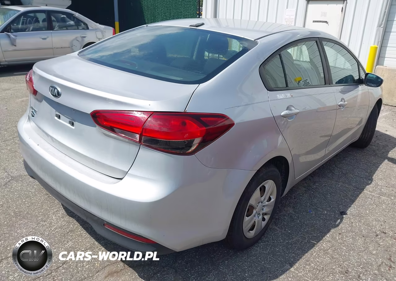 2017 Kia Forte Lx VIN:3KPFK4A77HE084506 - 4