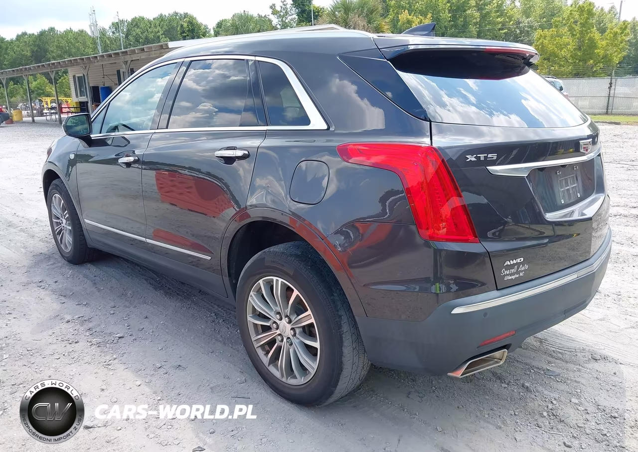 2017 Cadillac Xt5 Luxury VIN:1GYKNDRS5HZ123915 - 3