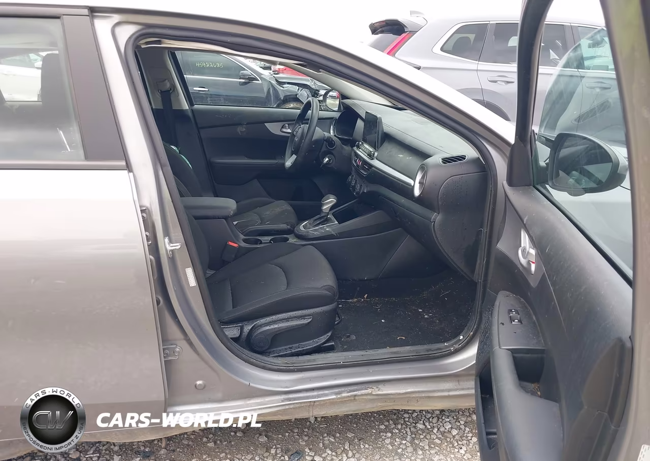 2023 Kia Forte Lxs VIN:3KPF24AD6PE685796 - 5