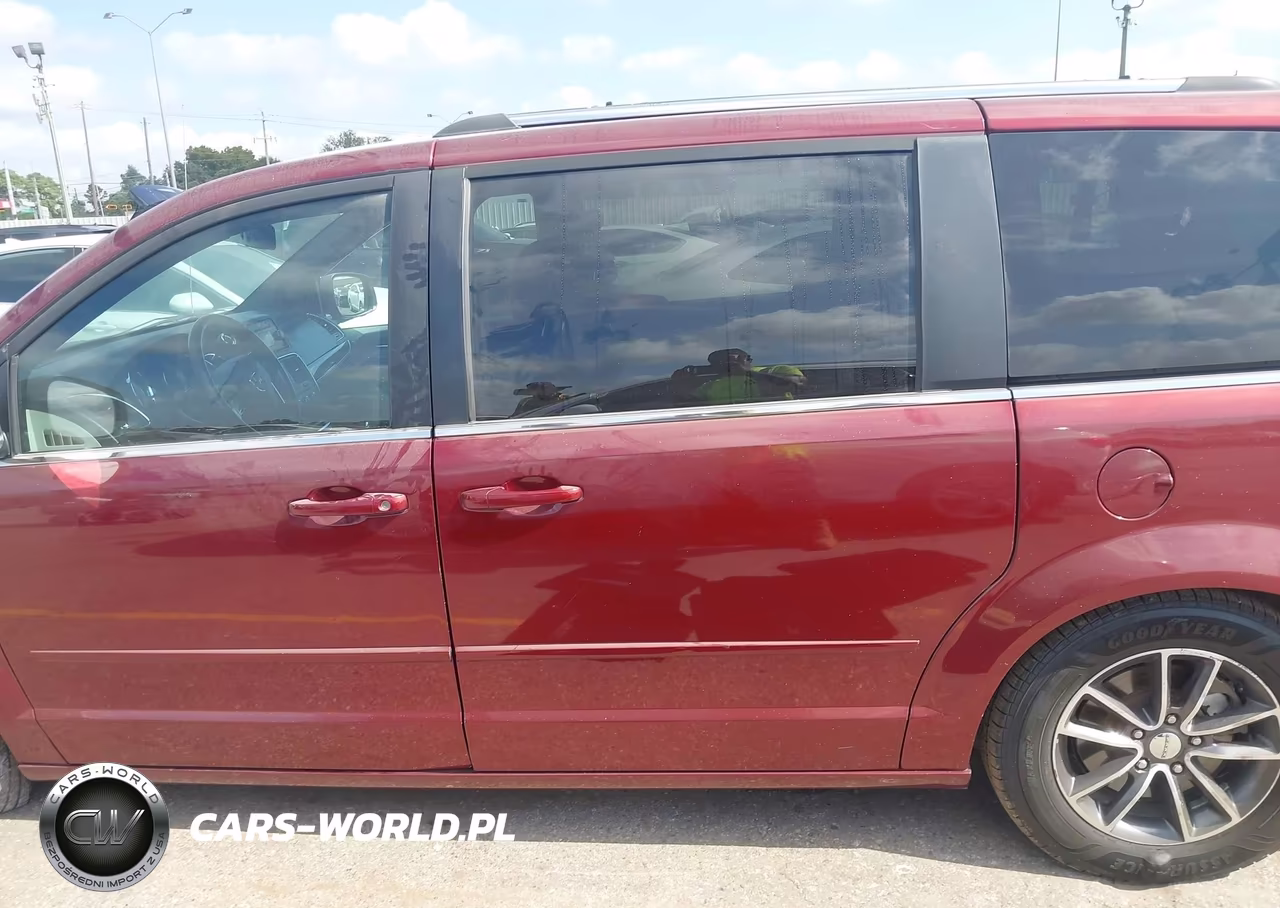 2017 Dodge Grand Caravan Sxt VIN:2C4RDGCG2HR572105 - 14