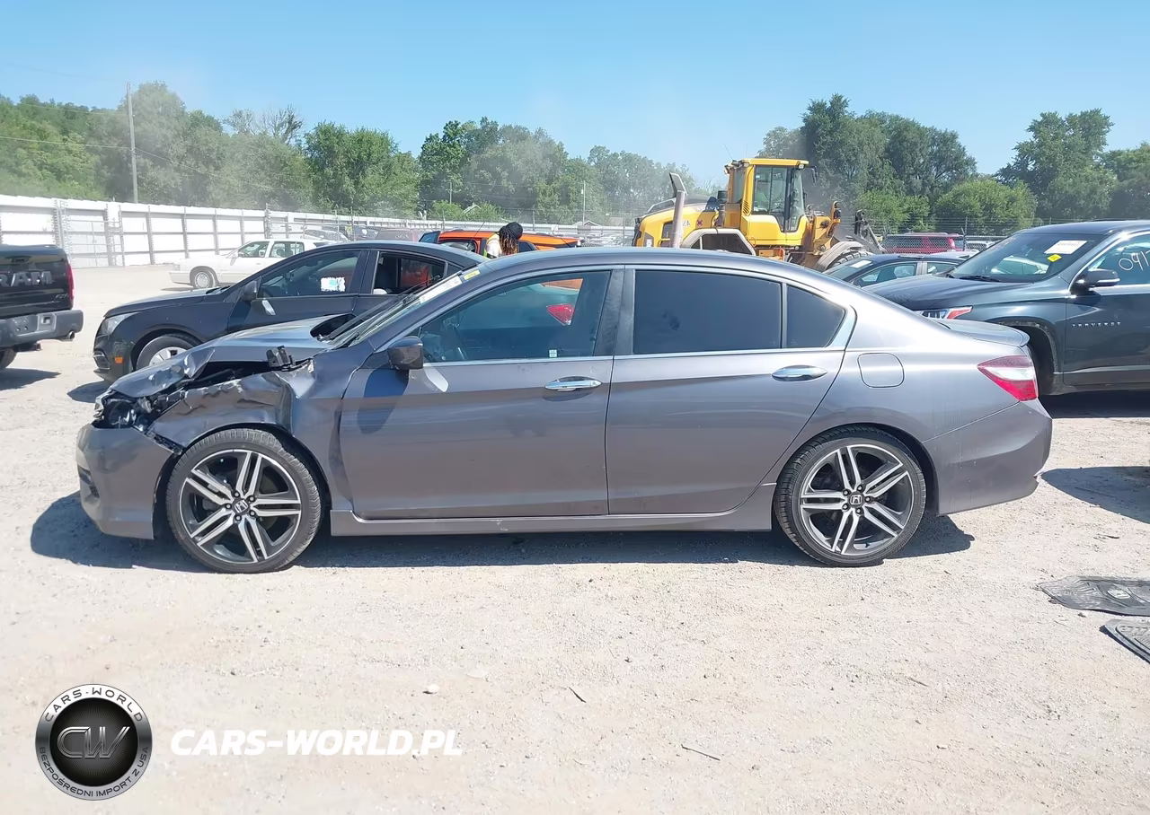 2017 Honda Accord Sport VIN:1HGCR2F69HA227060 - 14