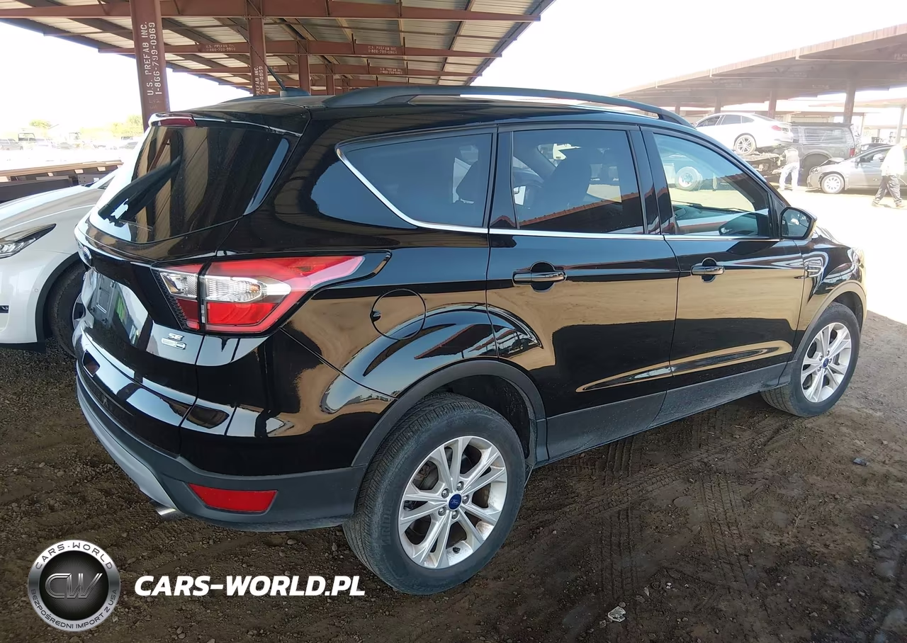 2018 Ford Escape Se VIN:1FMCU9GD5JUB26276 - 4