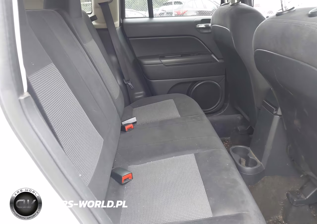 2015 Jeep Compass Sport VIN:1C4NJDBB6FD437544 - 8
