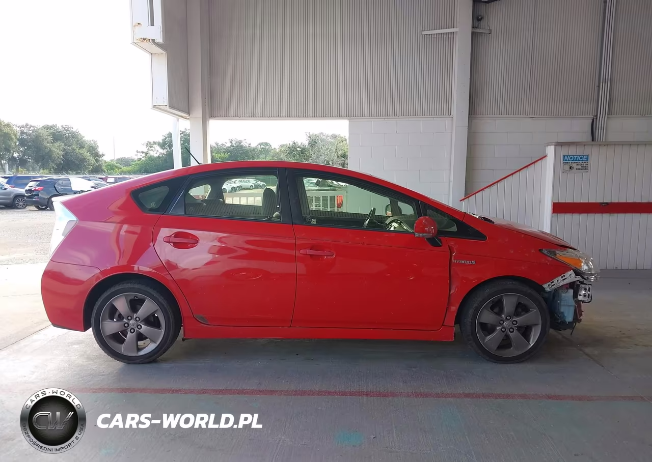 2015 Toyota Prius Persona Series Special Edition VIN:JTDKN3DU8F0422342 - 13