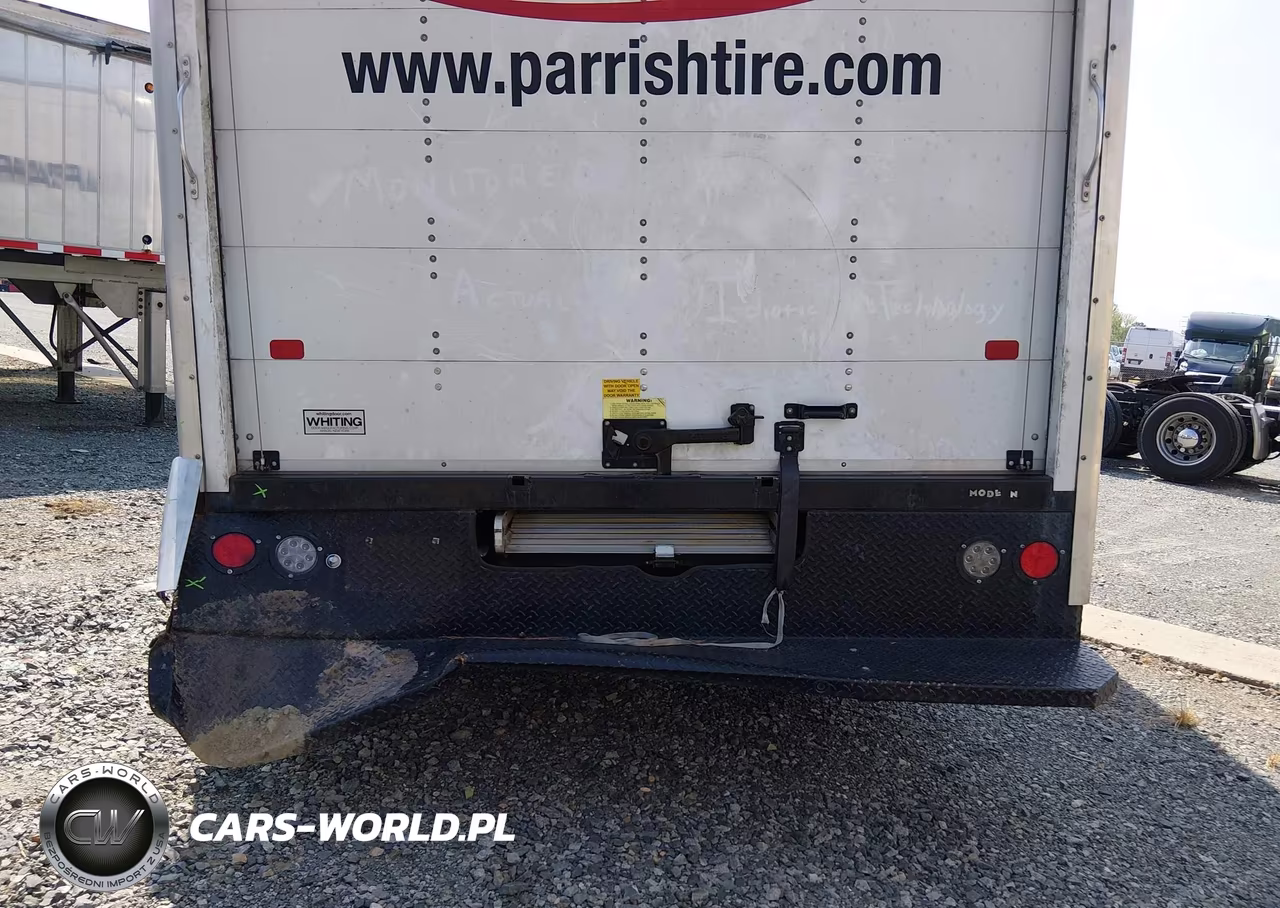 2024 Ford E-450 Cutaway VIN:1FDXE4FN4RDD33717 - 16