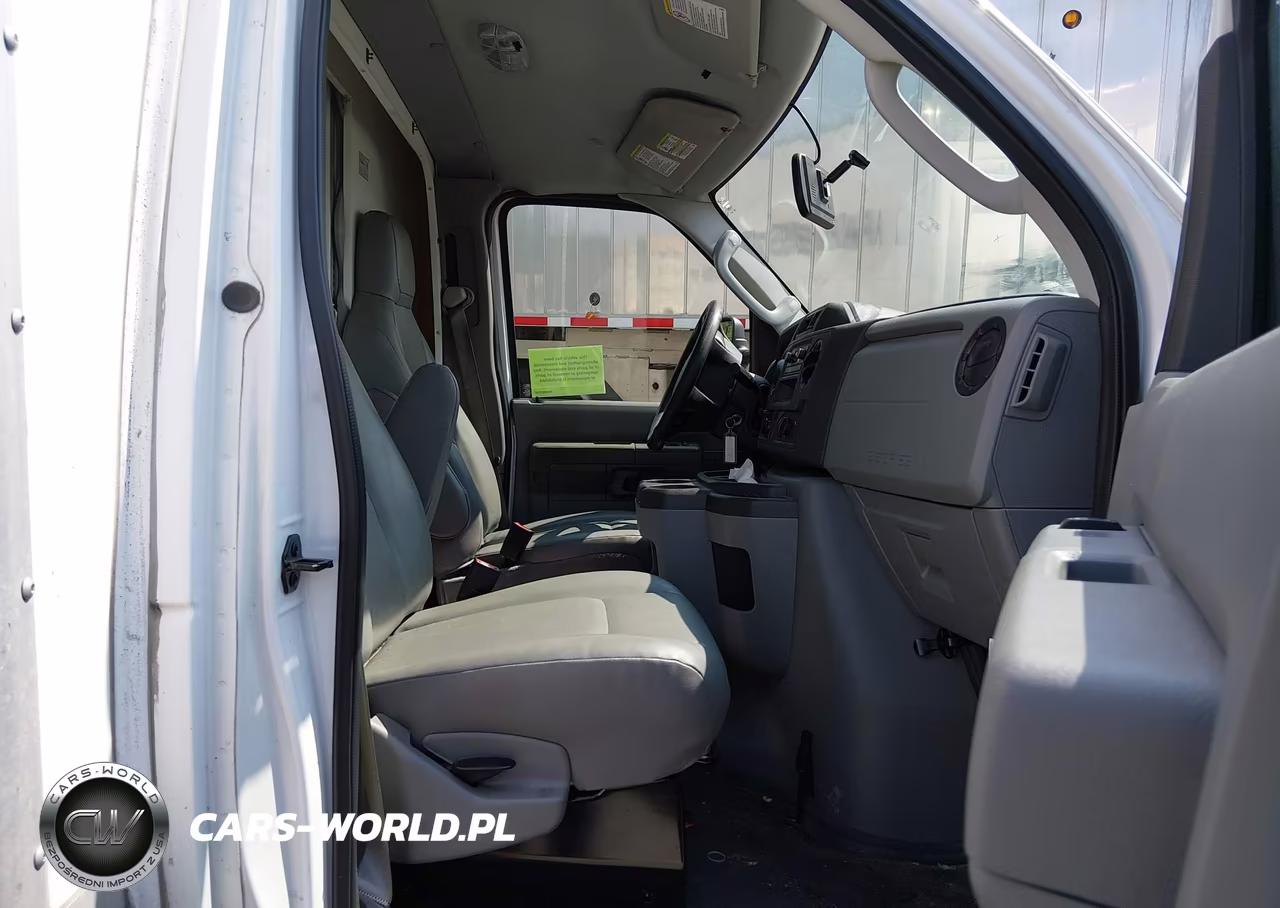 2024 Ford E-450 Cutaway VIN:1FDXE4FN4RDD33717 - 7