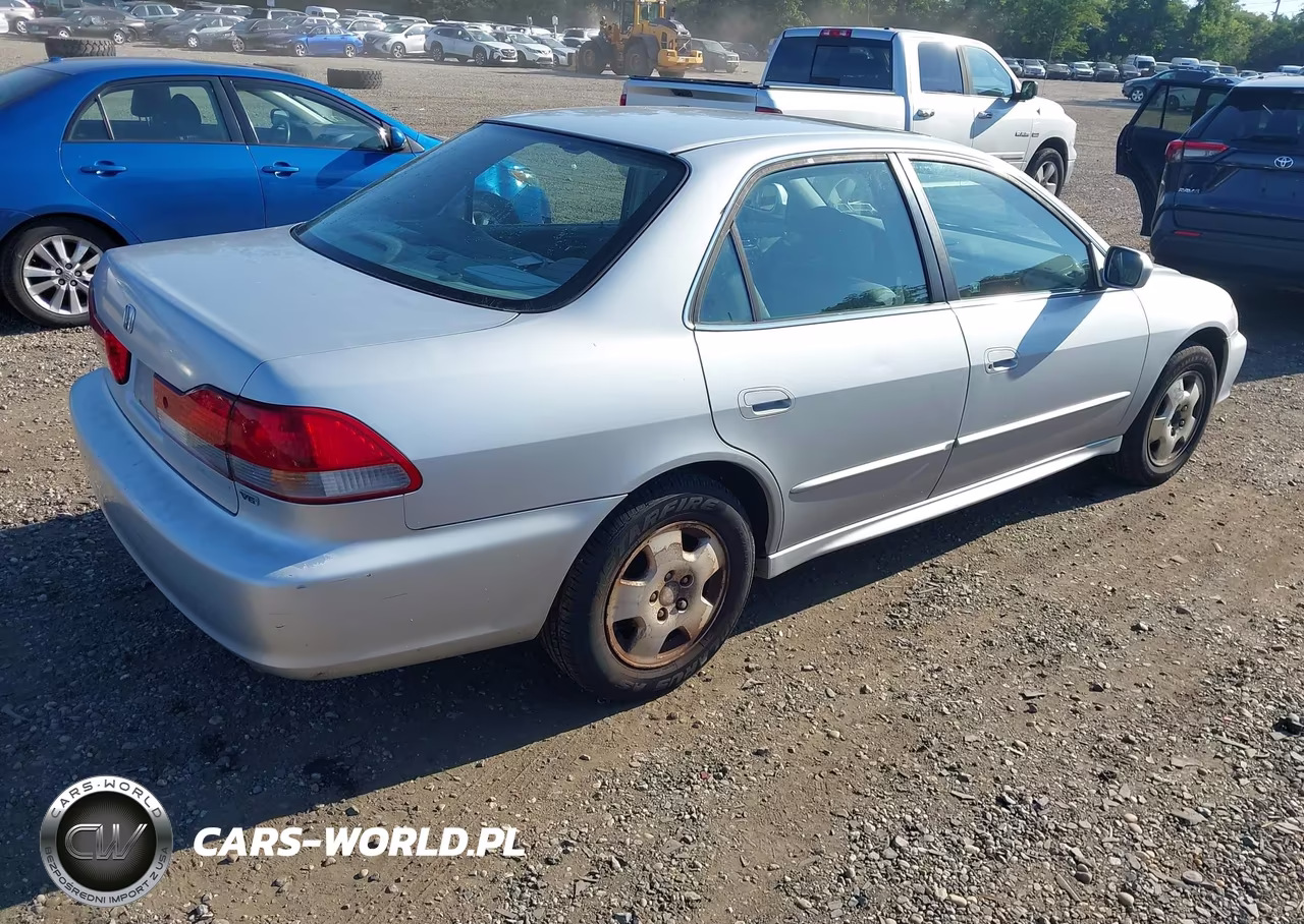 2002 Honda Accord 3.0 Ex VIN:1HGCG165X2A071089 - 4