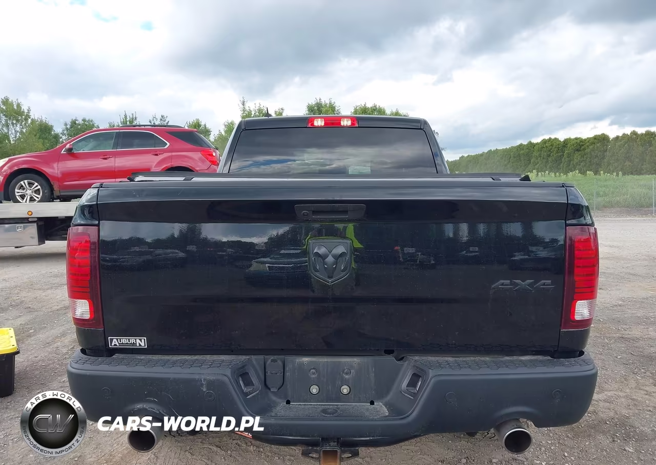 2021 Ram 1500 Classic Warlock Quad Cab 4X4 6'4 Box VIN:1C6RR7GT0MS569292 - 17