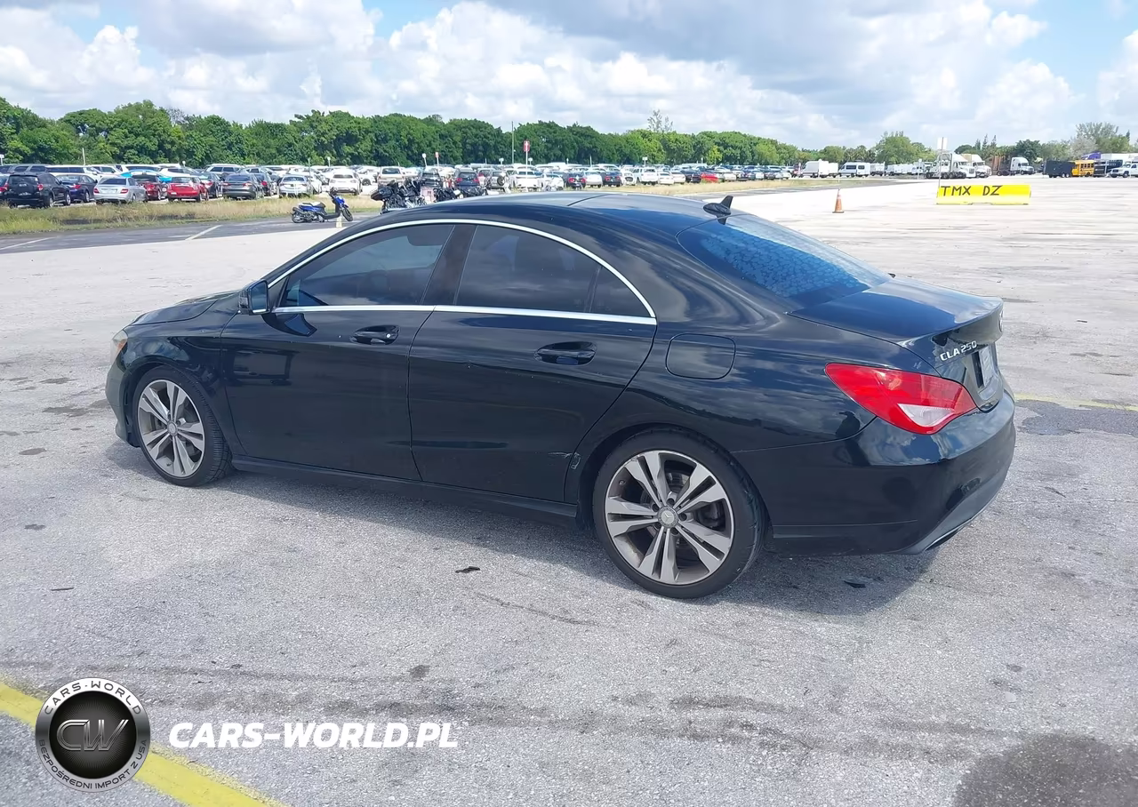 2018 Mercedes-Benz Cla 250 VIN:WDDSJ4EB2JN514465 - 3
