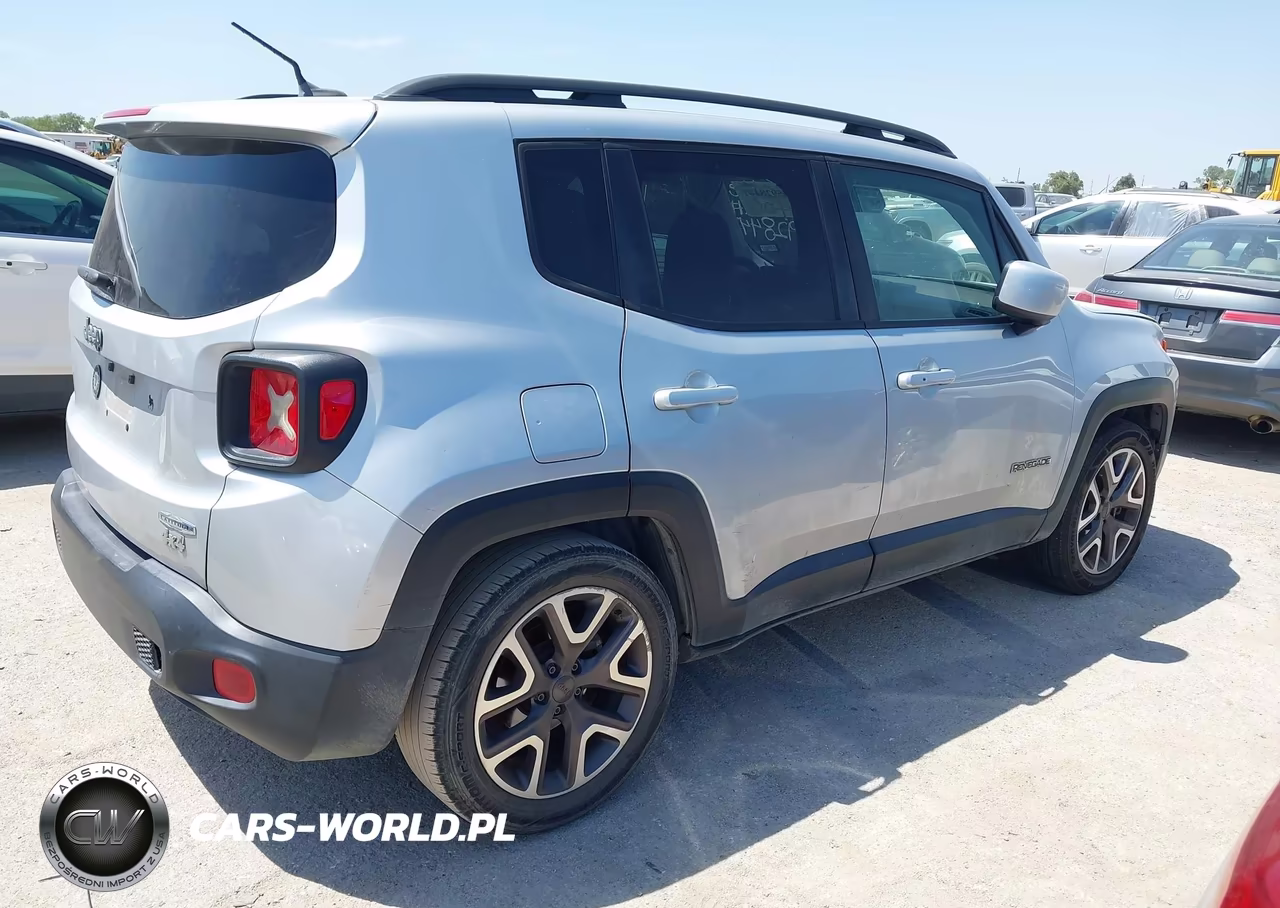 2015 Jeep Renegade Latitude VIN:ZACCJABT1FPB35028 - 4