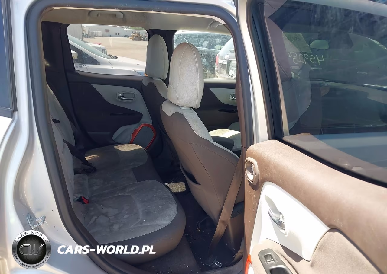 2015 Jeep Renegade Latitude VIN:ZACCJABT1FPB35028 - 8