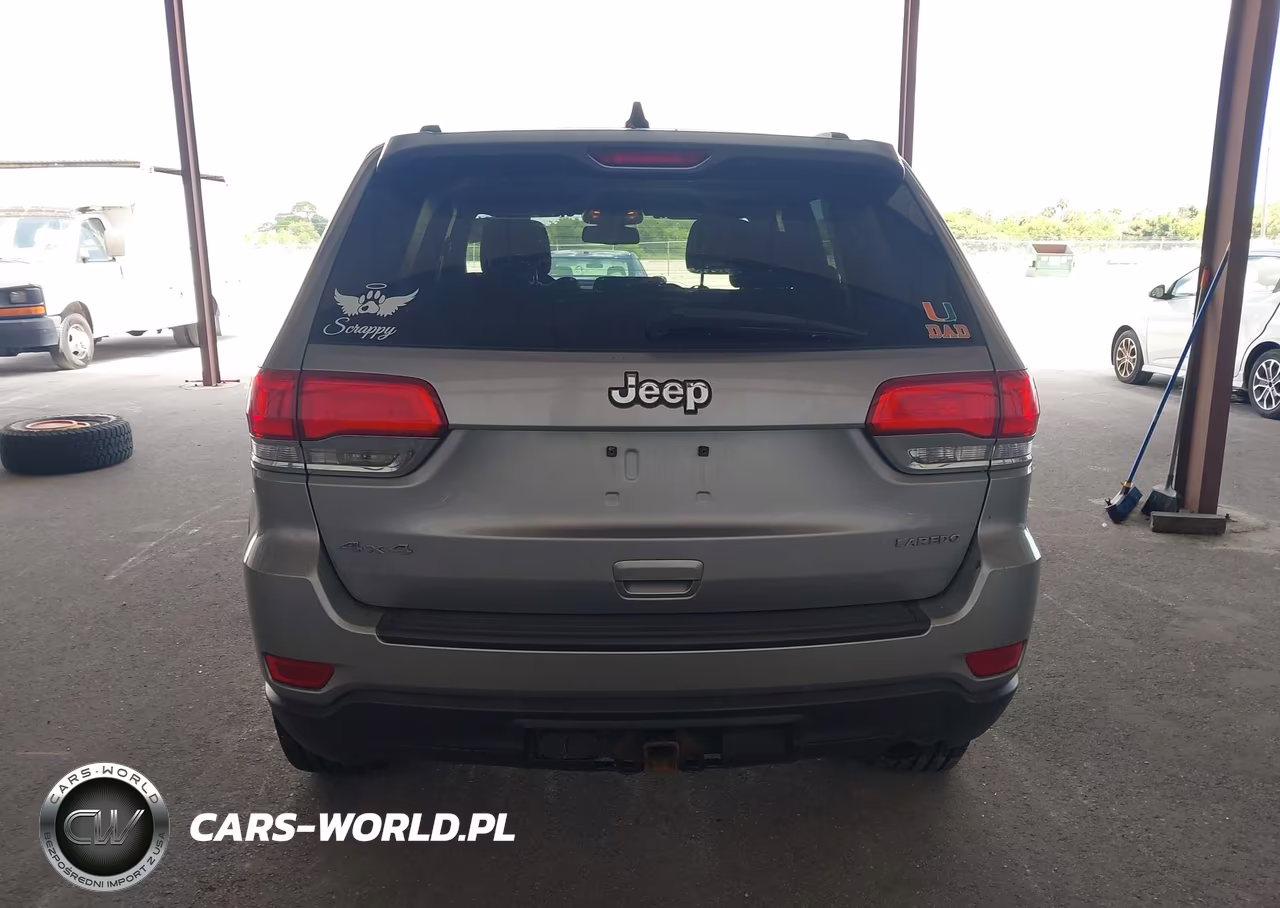 2015 Jeep Grand Cherokee Laredo VIN:1C4RJFAG2FC892925 - 16