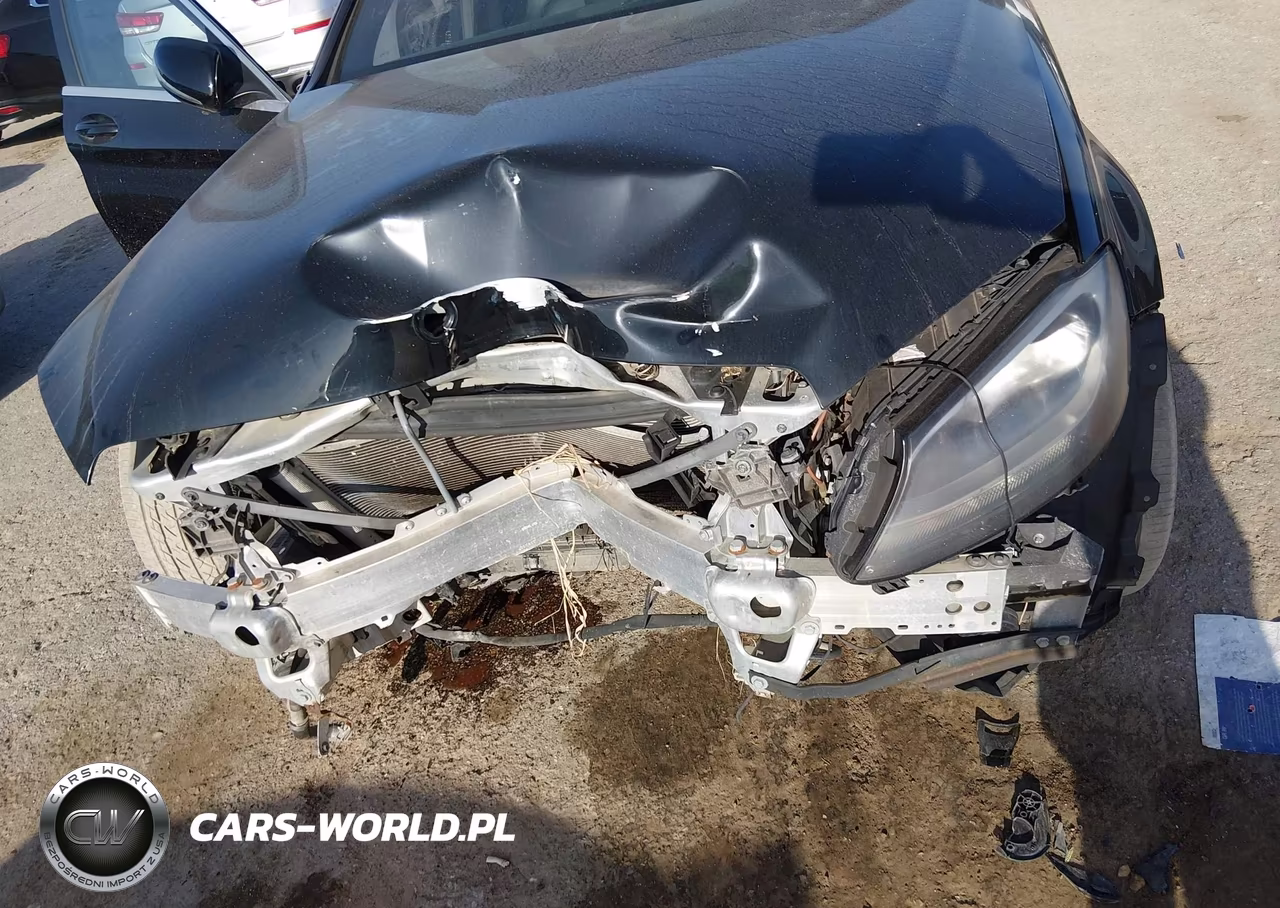 2018 Mercedes-Benz C 300 VIN:55SWF4JB9JU251732 - 12