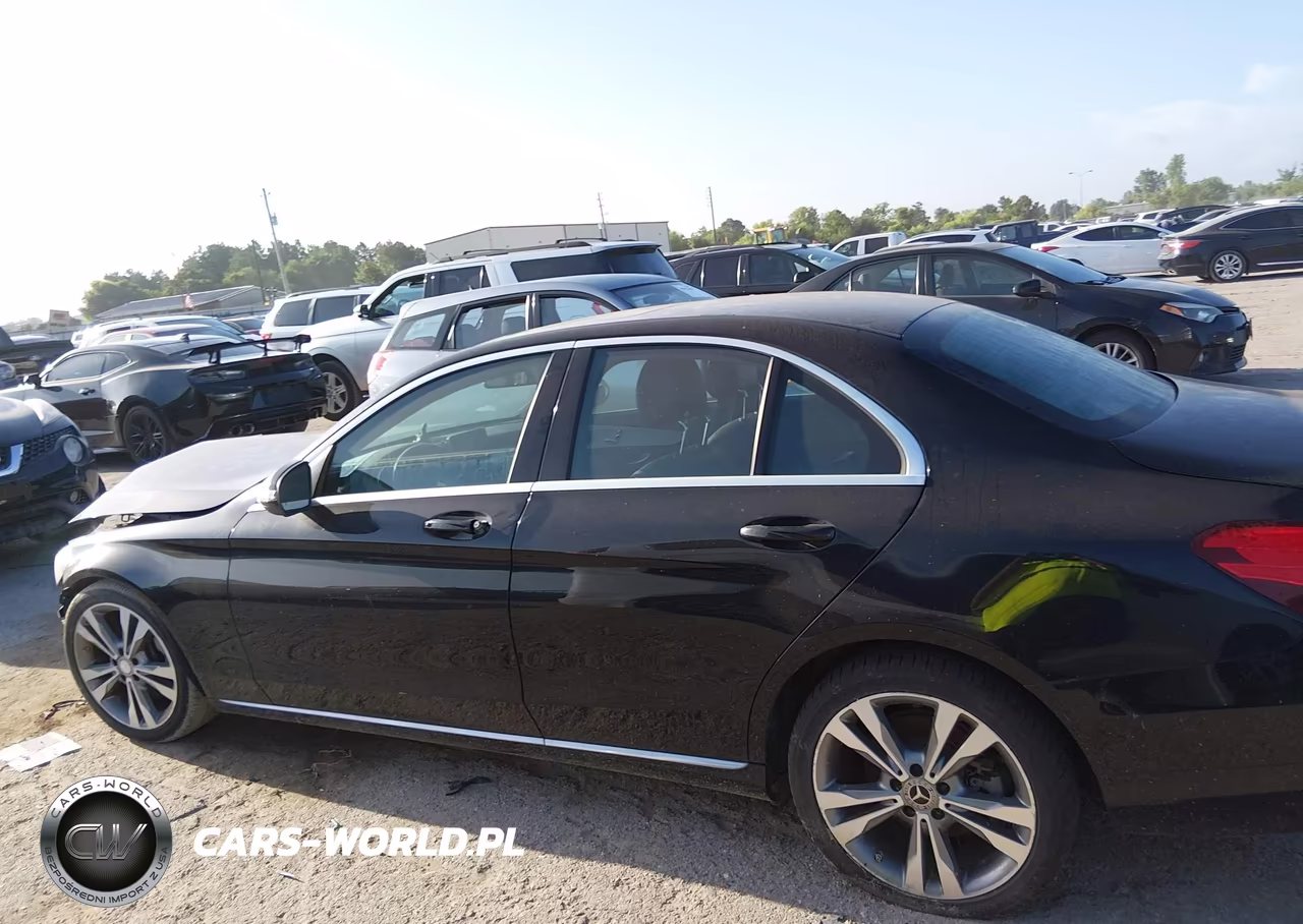 2018 Mercedes-Benz C 300 VIN:55SWF4JB9JU251732 - 14