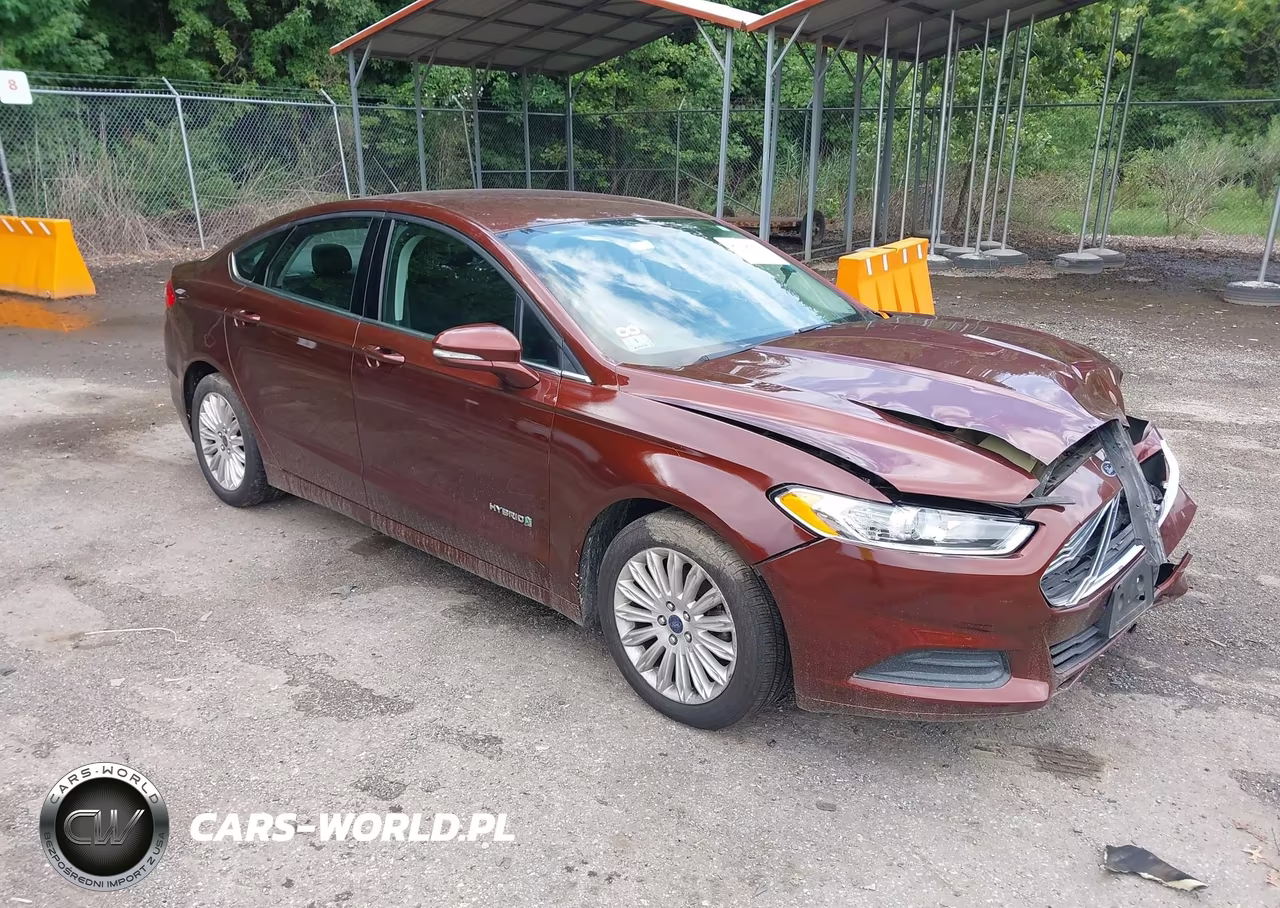 2015 Ford Fusion Hybrid Se – zdjęcie 1 z 18
