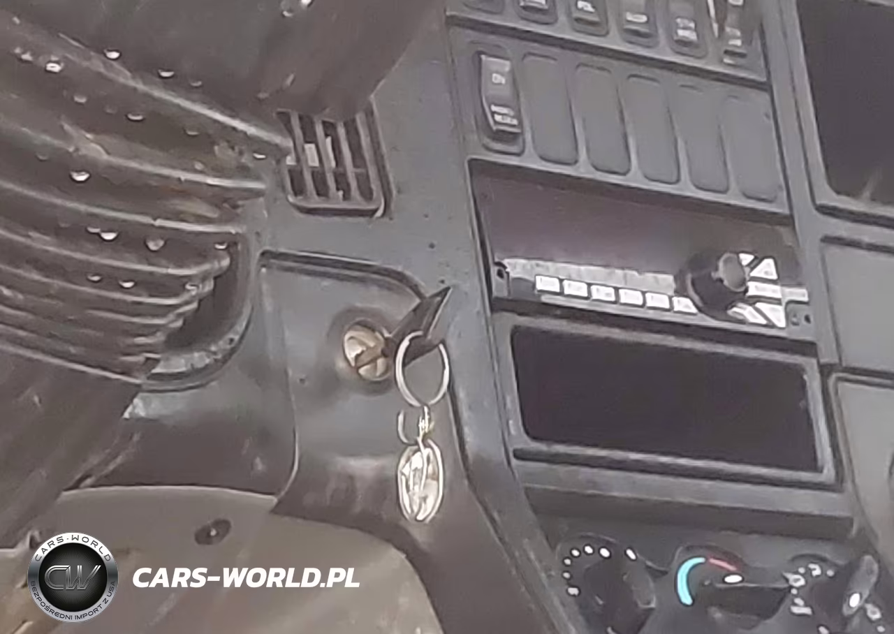 2015 International Prostar VIN:1HSDJSNR2FH667574 - 10