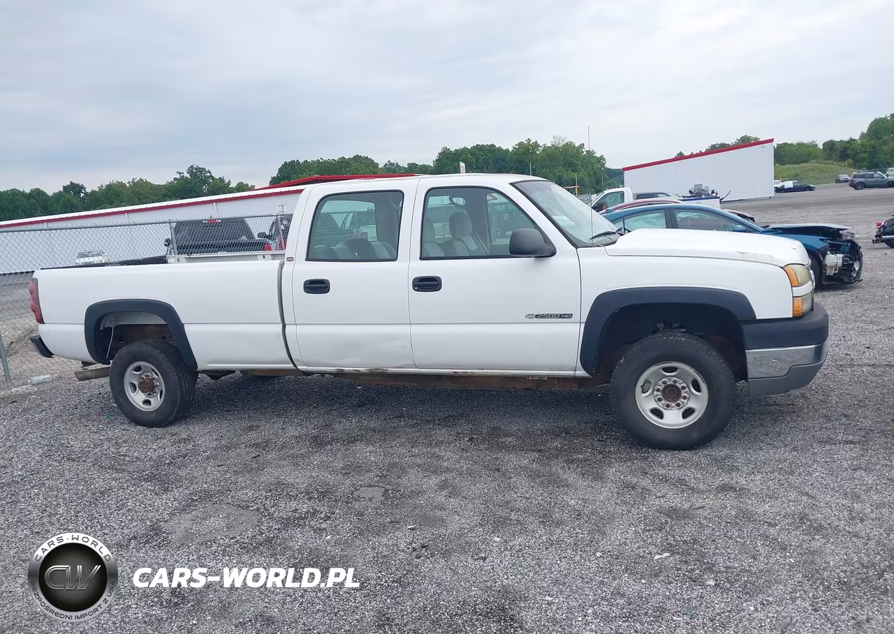 2005 Chevrolet Silverado 2500Hd Work Truck VIN:1GCHC23U65F857190 - 13
