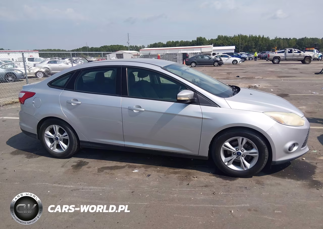 2014 Ford Focus Se VIN:1FADP3F20EL421770 - 13