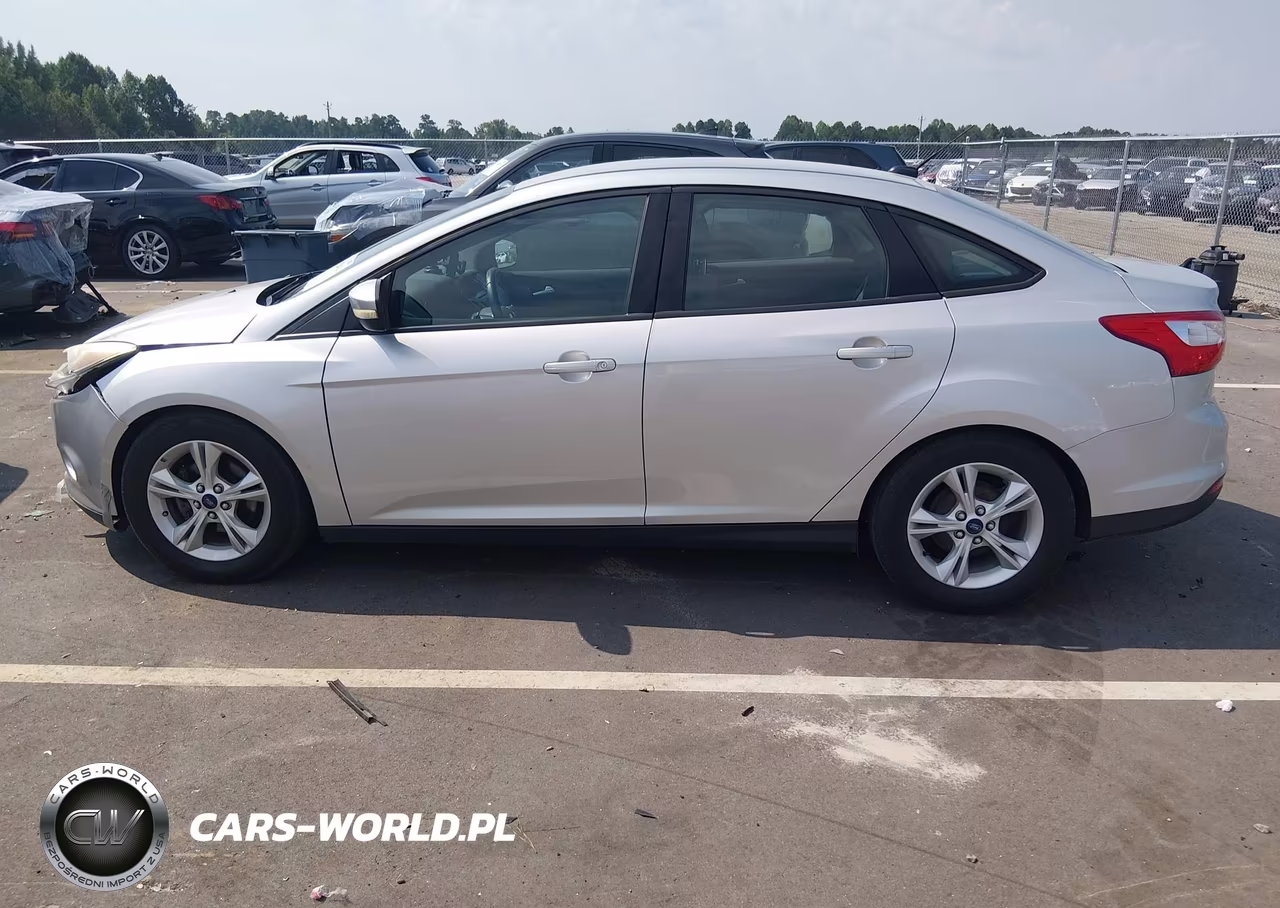 2014 Ford Focus Se VIN:1FADP3F20EL421770 - 14