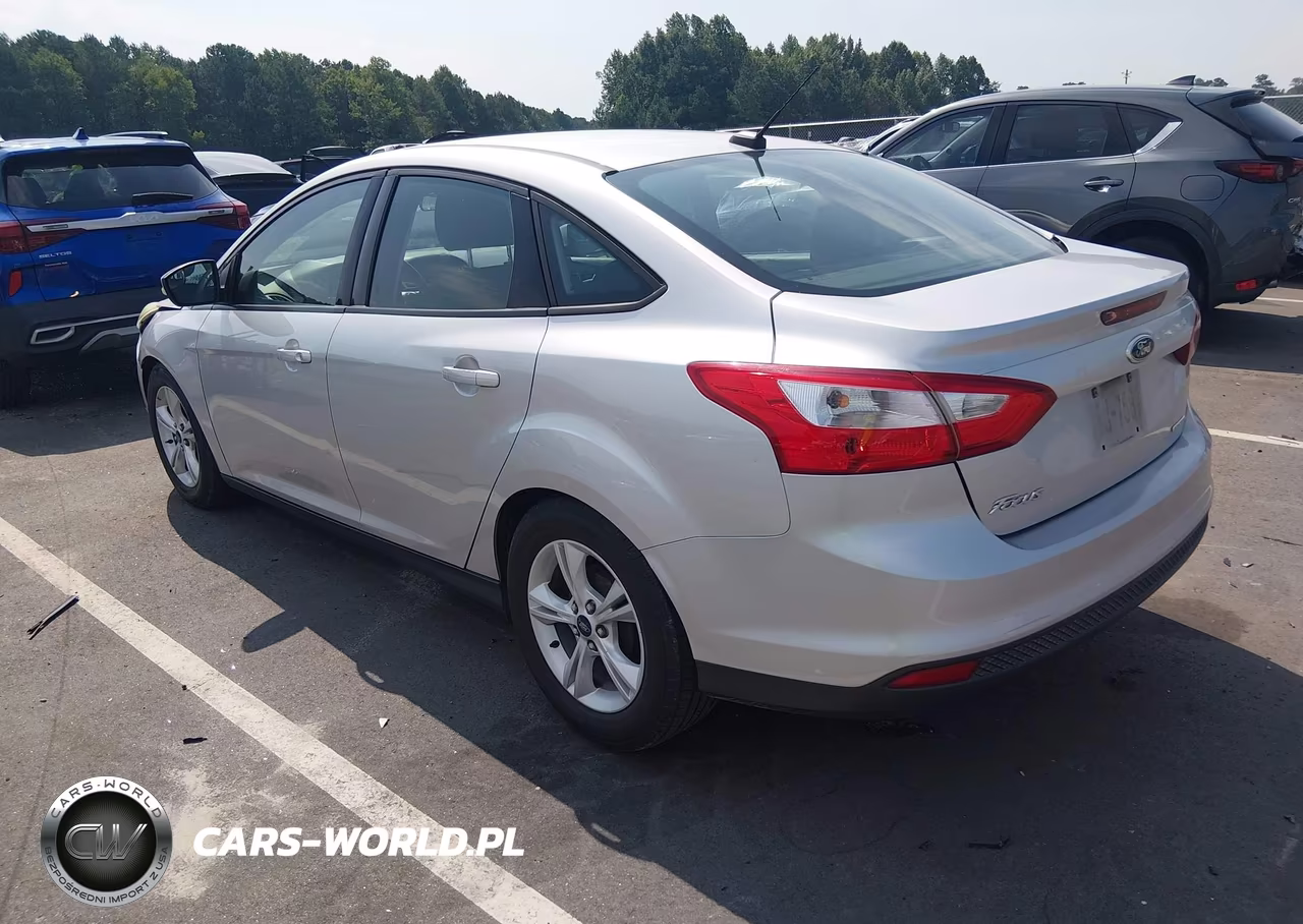 2014 Ford Focus Se VIN:1FADP3F20EL421770 - 3