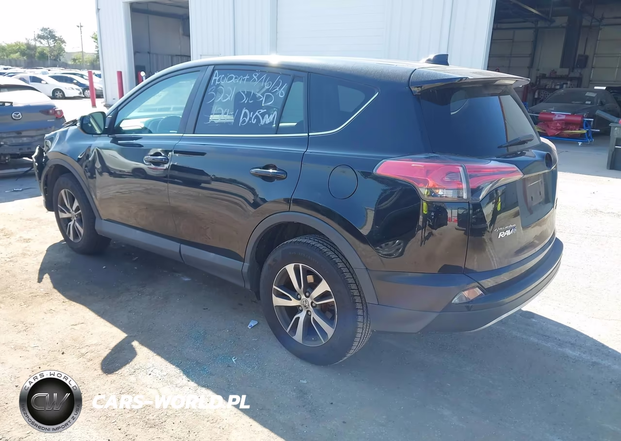 2018 Toyota Rav4 Xle VIN:2T3RFREV0JW794476 - 3