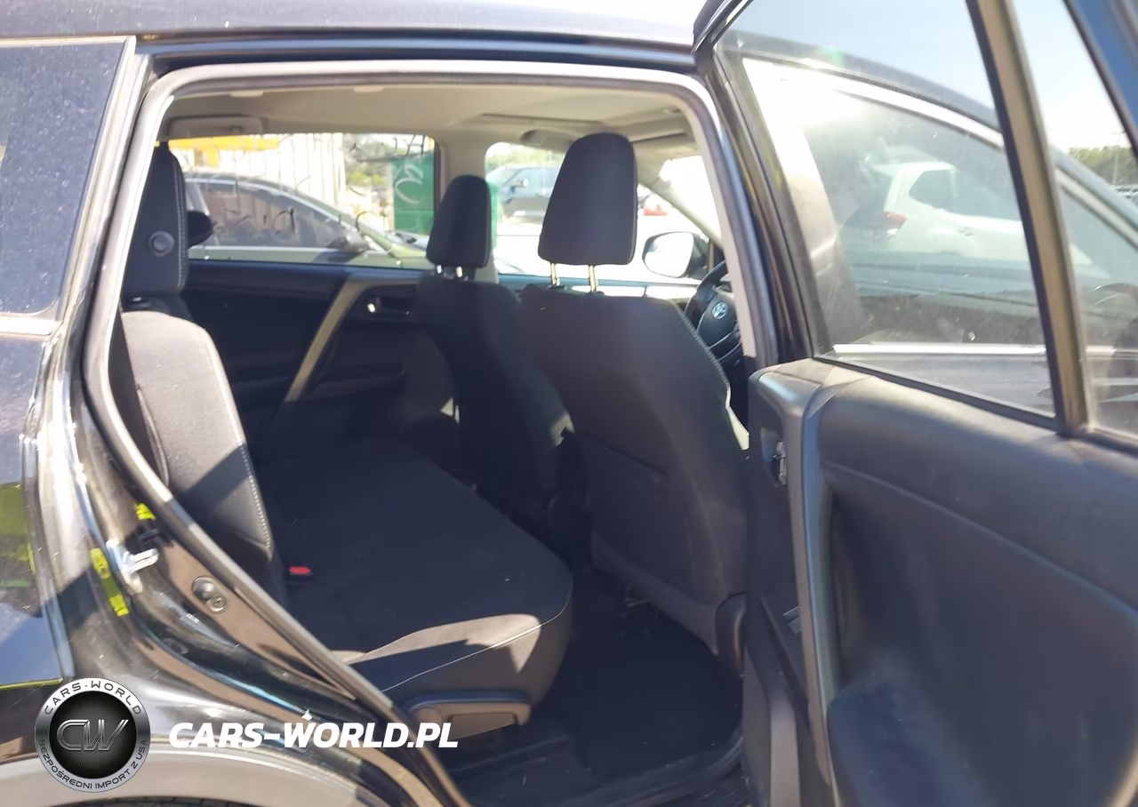 2018 Toyota Rav4 Xle VIN:2T3RFREV0JW794476 - 8