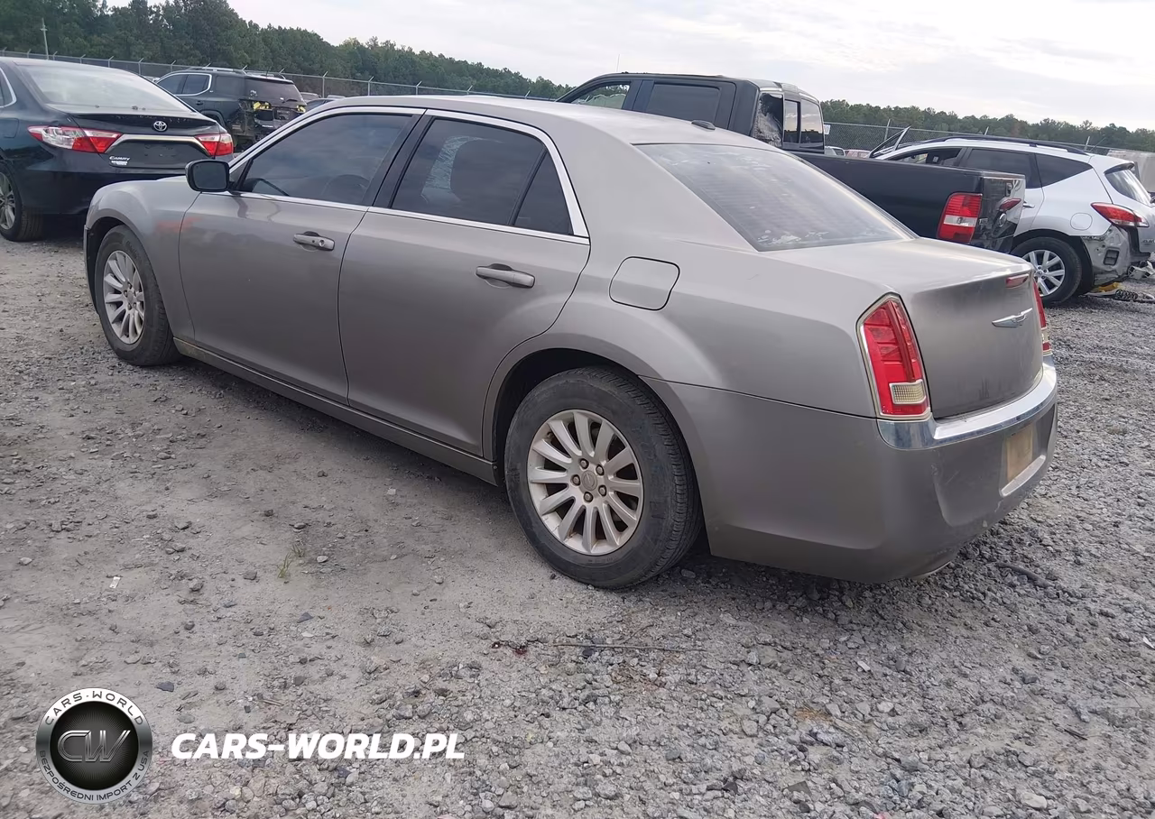 2014 Chrysler 300 VIN:2C3CCAAG4EH288974 - 3