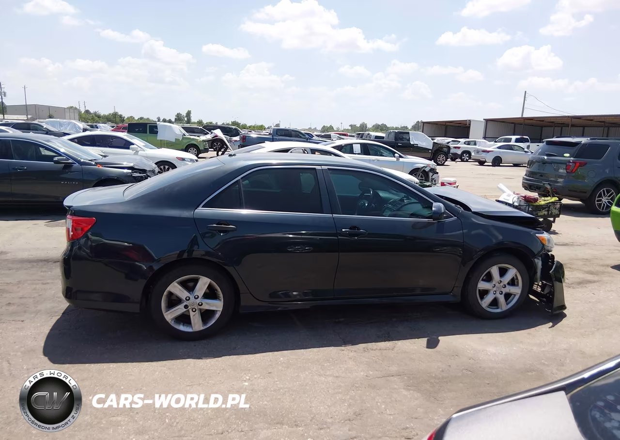 2013 Toyota Camry Se VIN:4T1BF1FK9DU722888 - 13