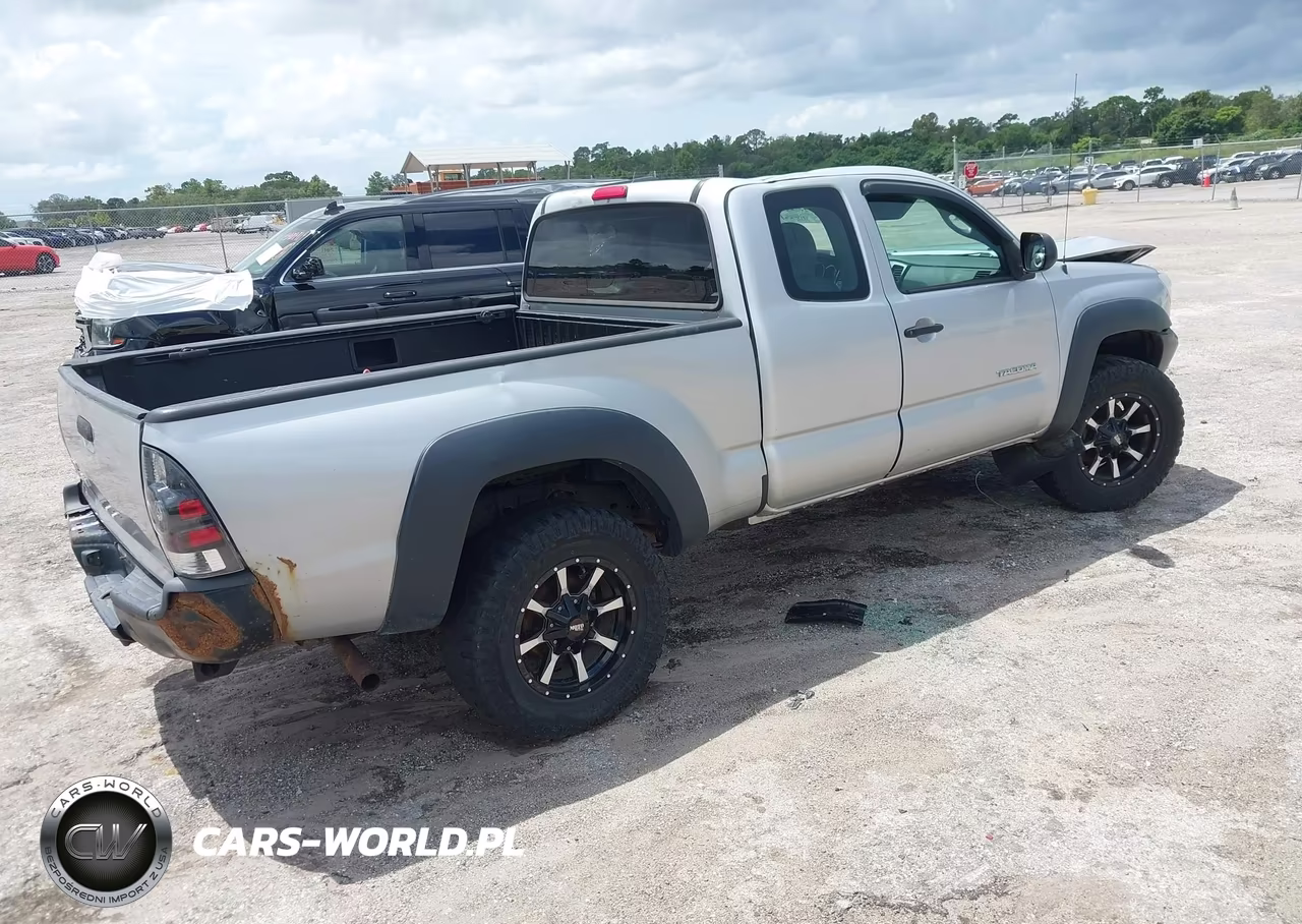2012 Toyota Tacoma VIN:5TFUX4EN6CX016207 - 4