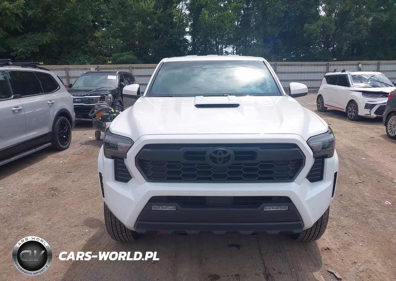 2025 Toyota Tacoma VIN:3TMLB5JN4SM205450 - 12