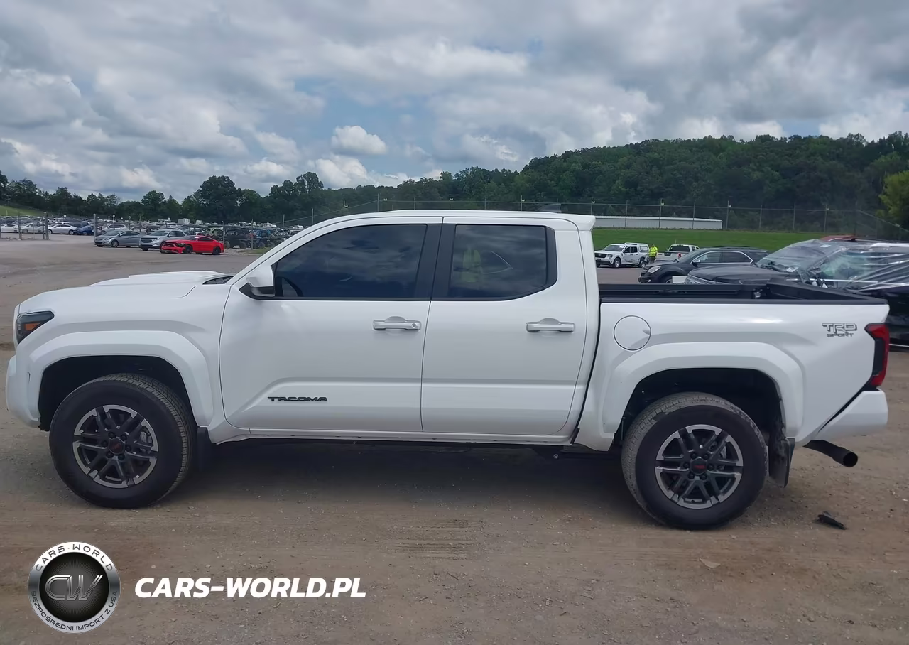 2025 Toyota Tacoma VIN:3TMLB5JN4SM205450 - 14