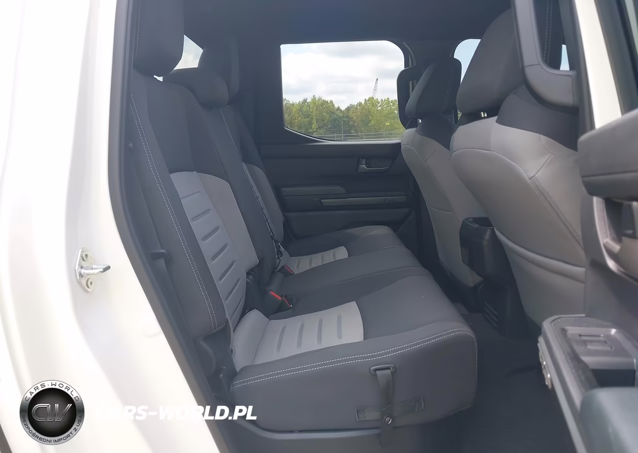 2025 Toyota Tacoma VIN:3TMLB5JN4SM205450 - 8
