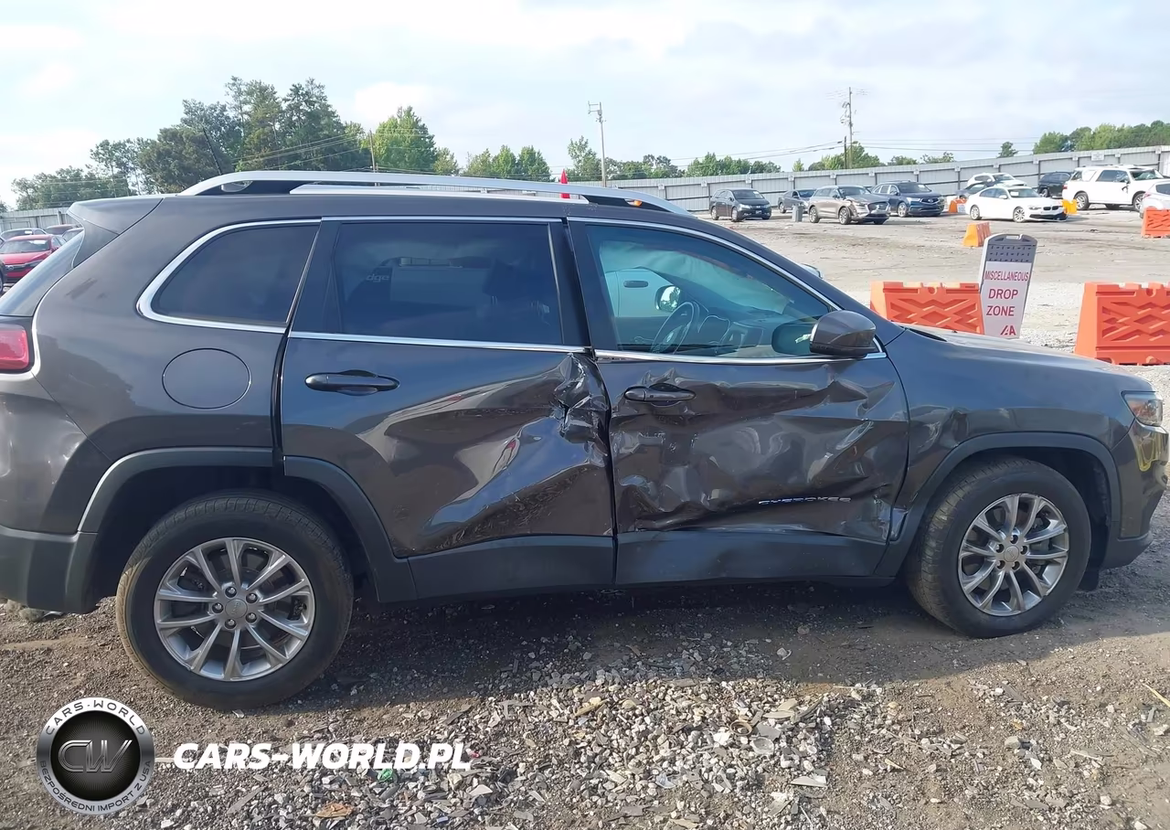 2019 Jeep Cherokee Latitude Plus Fwd VIN:1C4PJLLXXKD243414 - 13