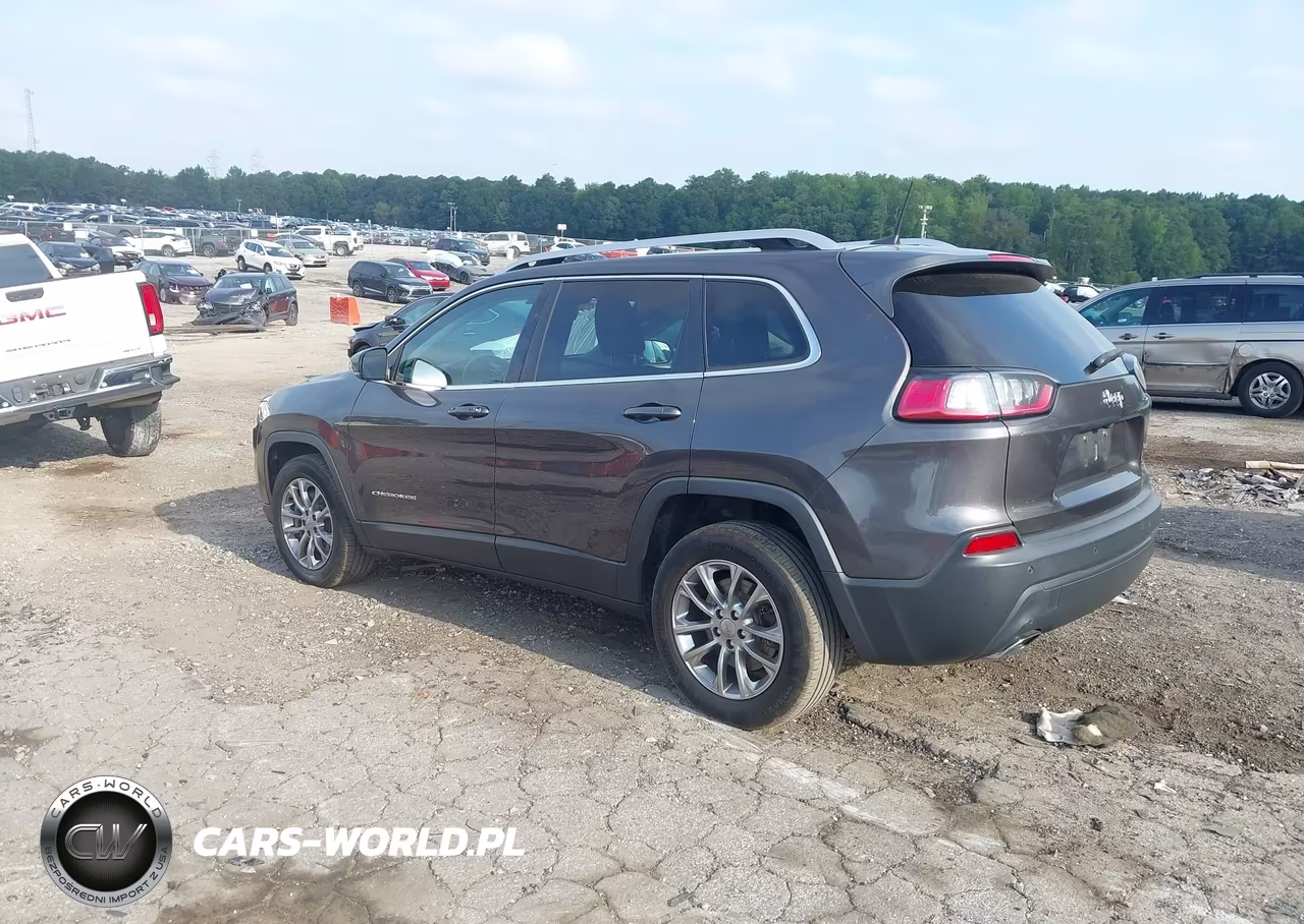 2019 Jeep Cherokee Latitude Plus Fwd VIN:1C4PJLLXXKD243414 - 3