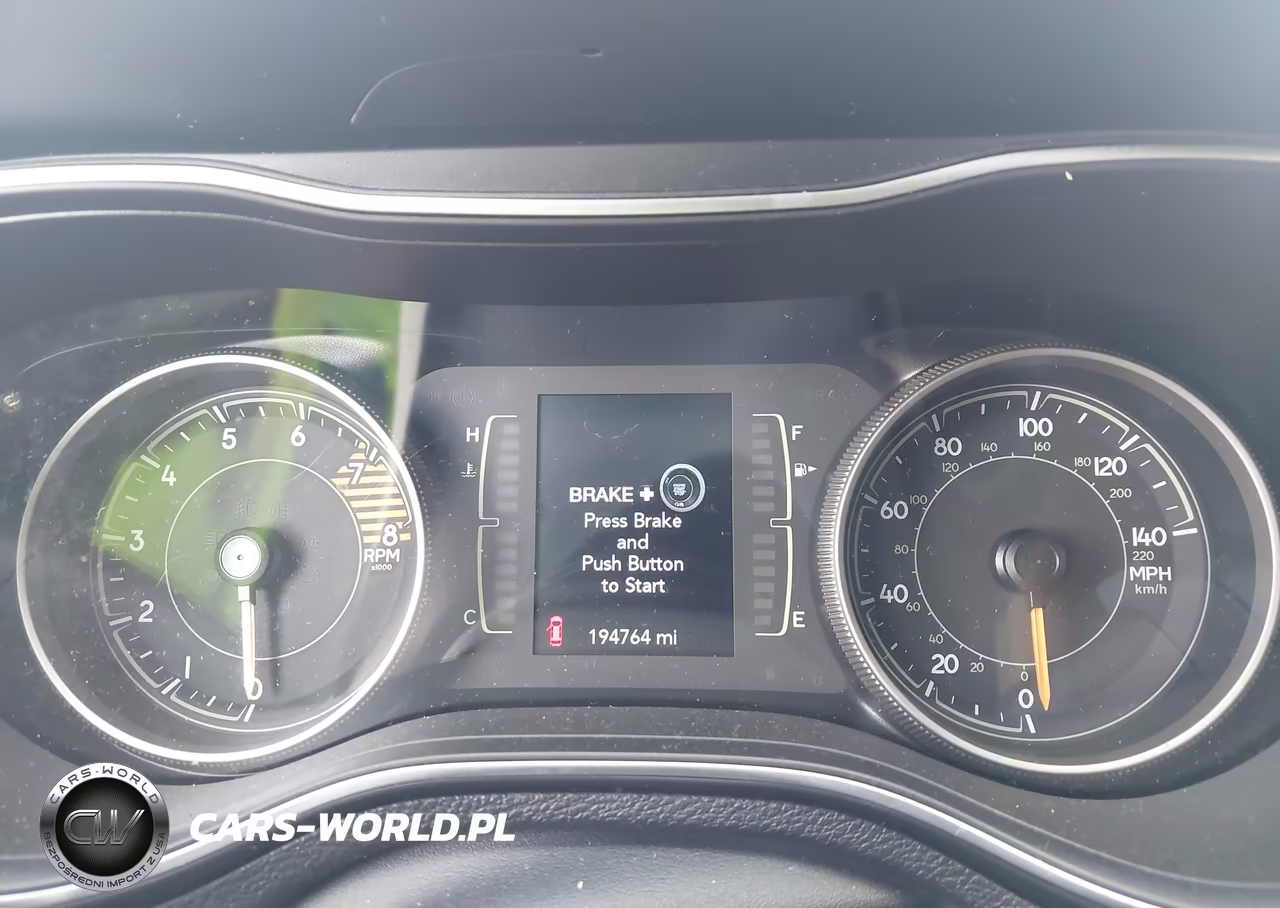 2019 Jeep Cherokee Latitude Plus Fwd VIN:1C4PJLLXXKD243414 - 7