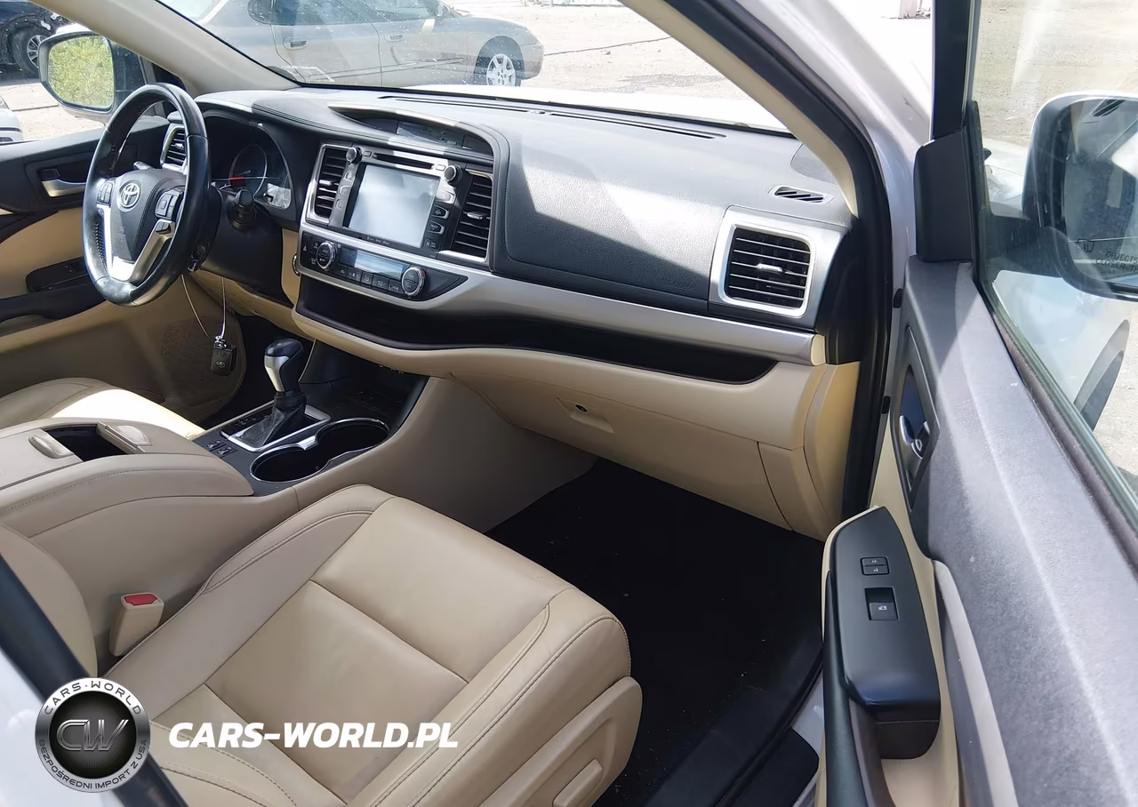2019 Toyota Highlander Xle VIN:5TDKZRFH4KS309762 - 5