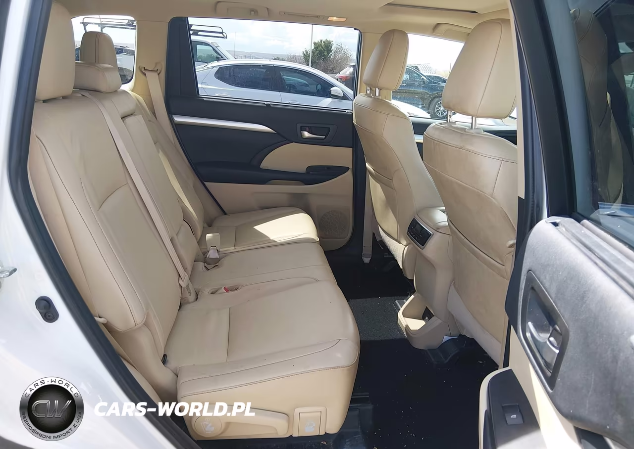 2019 Toyota Highlander Xle VIN:5TDKZRFH4KS309762 - 8