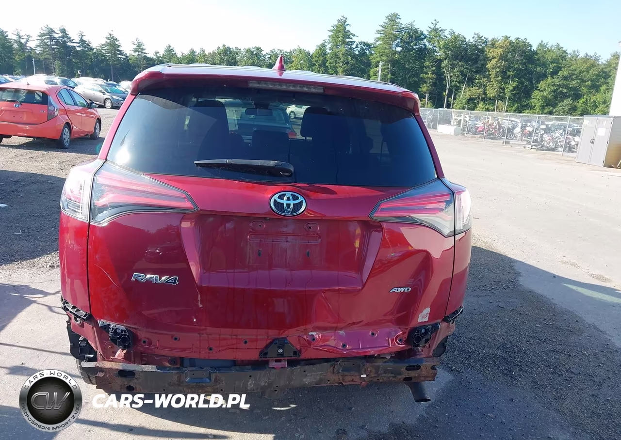 2018 Toyota Rav4 Xle VIN:2T3RFREV6JW825777 - 17