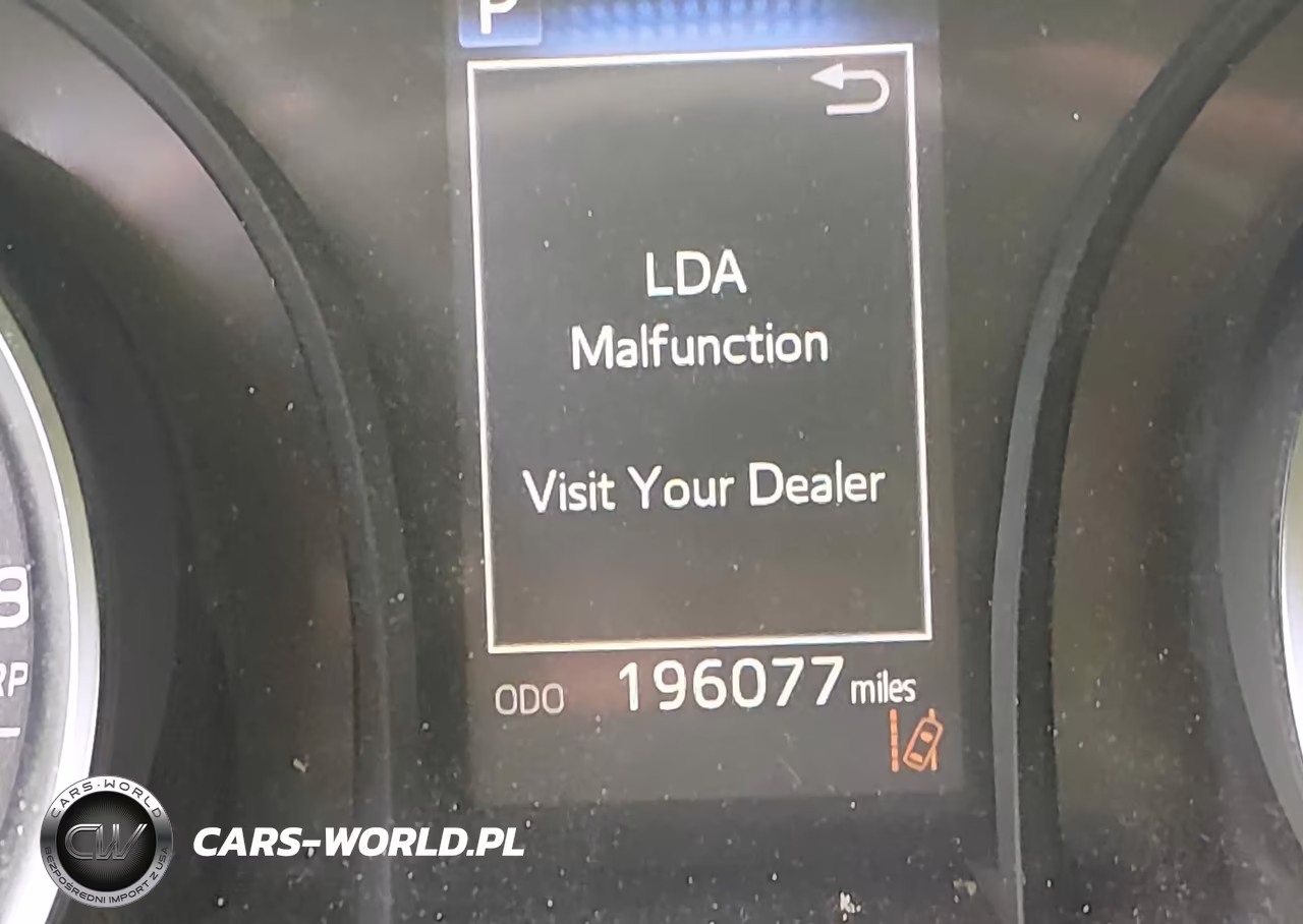 2018 Toyota Camry Le VIN:JTNB11HK8J3002947 - 15