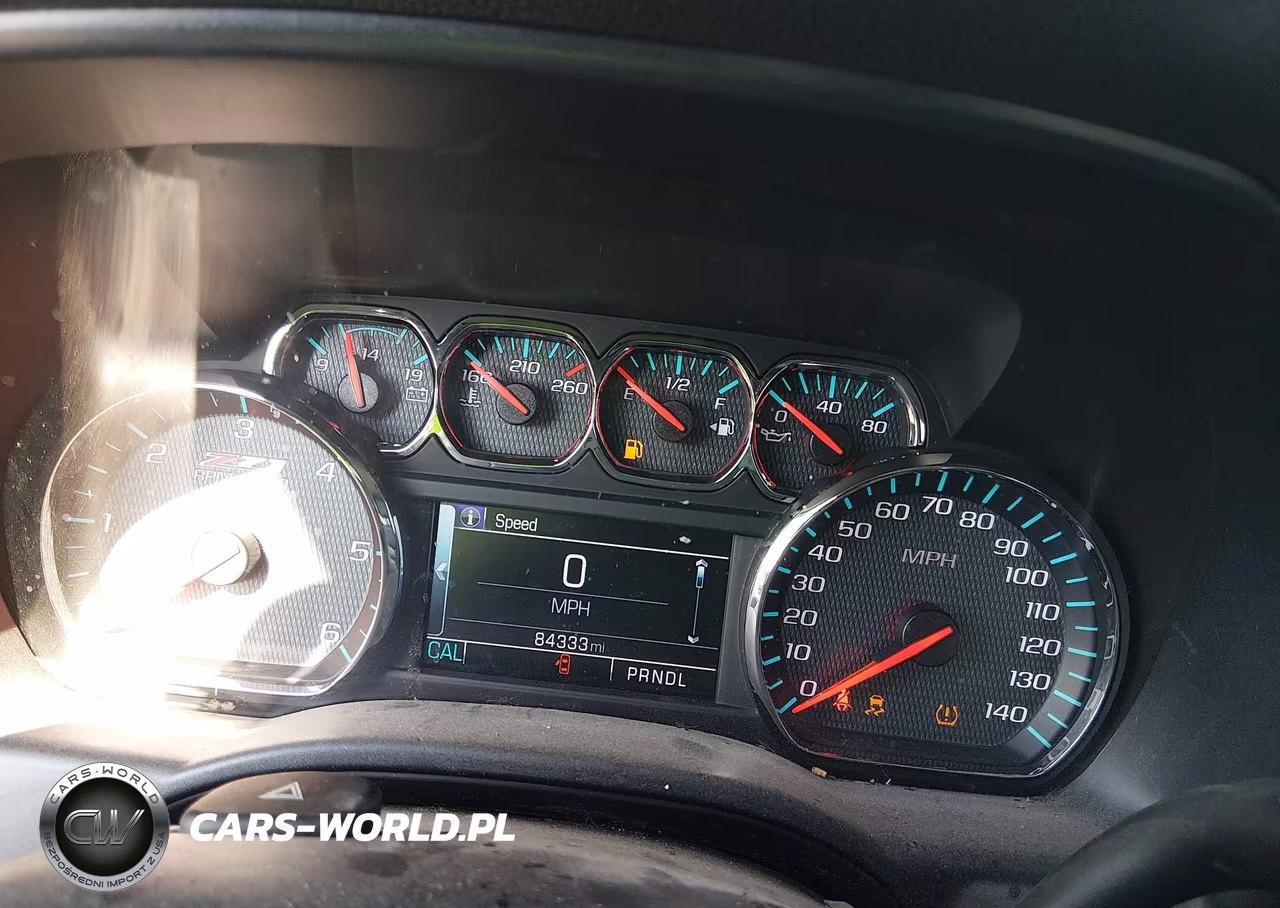 2018 Chevrolet Silverado 1500 2Lt VIN:3GCUKREC8JG334843 - 7