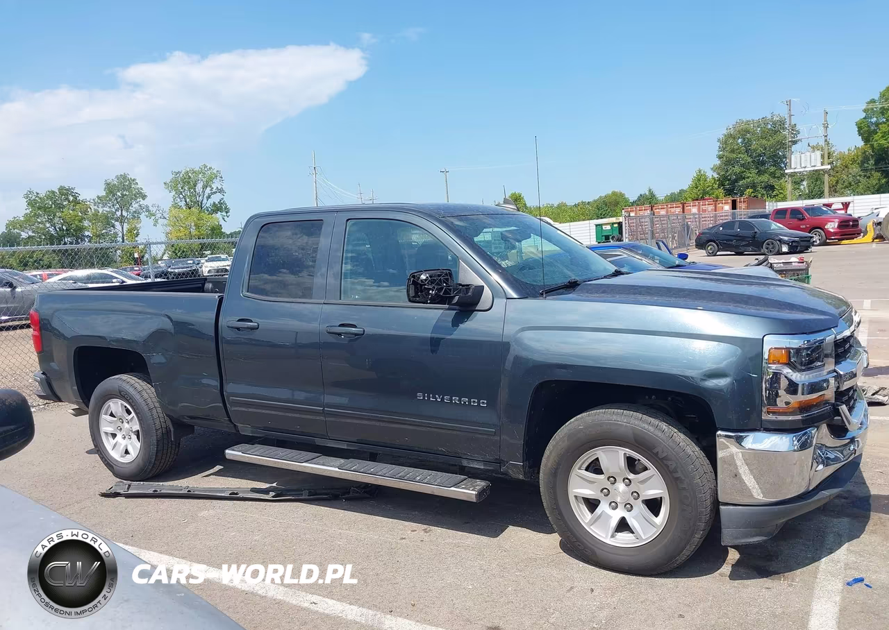 2018 Chevrolet Silverado 1500 1Lt VIN:1GCRCRECXJZ174418 - 14