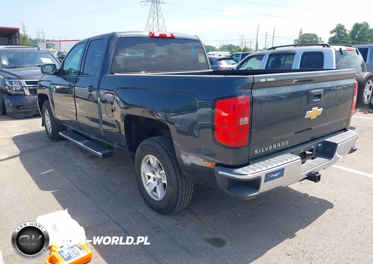 2018 Chevrolet Silverado 1500 1Lt VIN:1GCRCRECXJZ174418 - 3